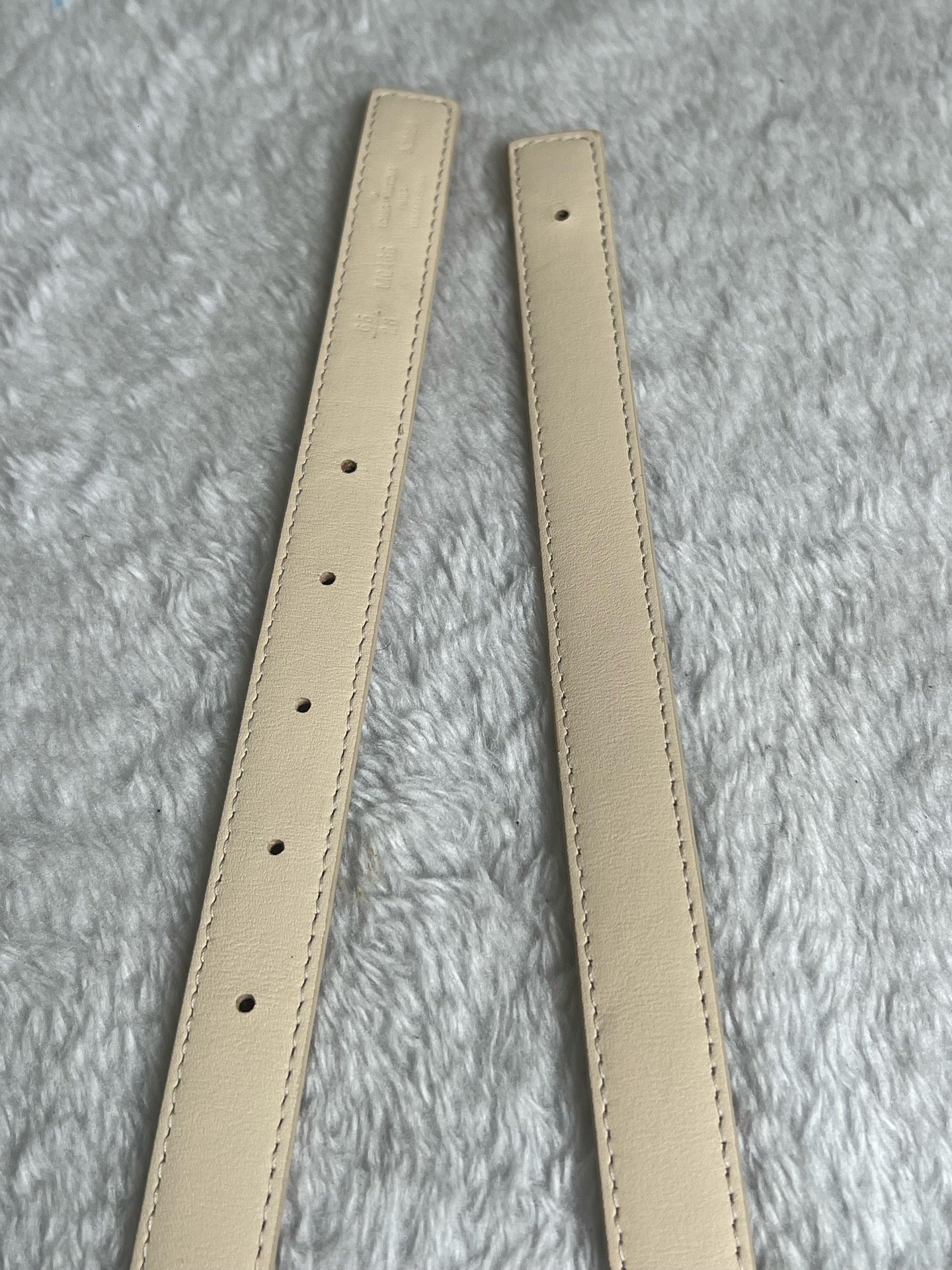 Louis Vuitton White Belt