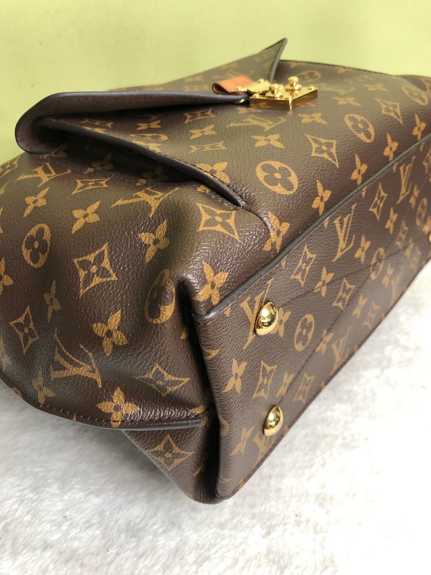 Louis Vuitton Tote