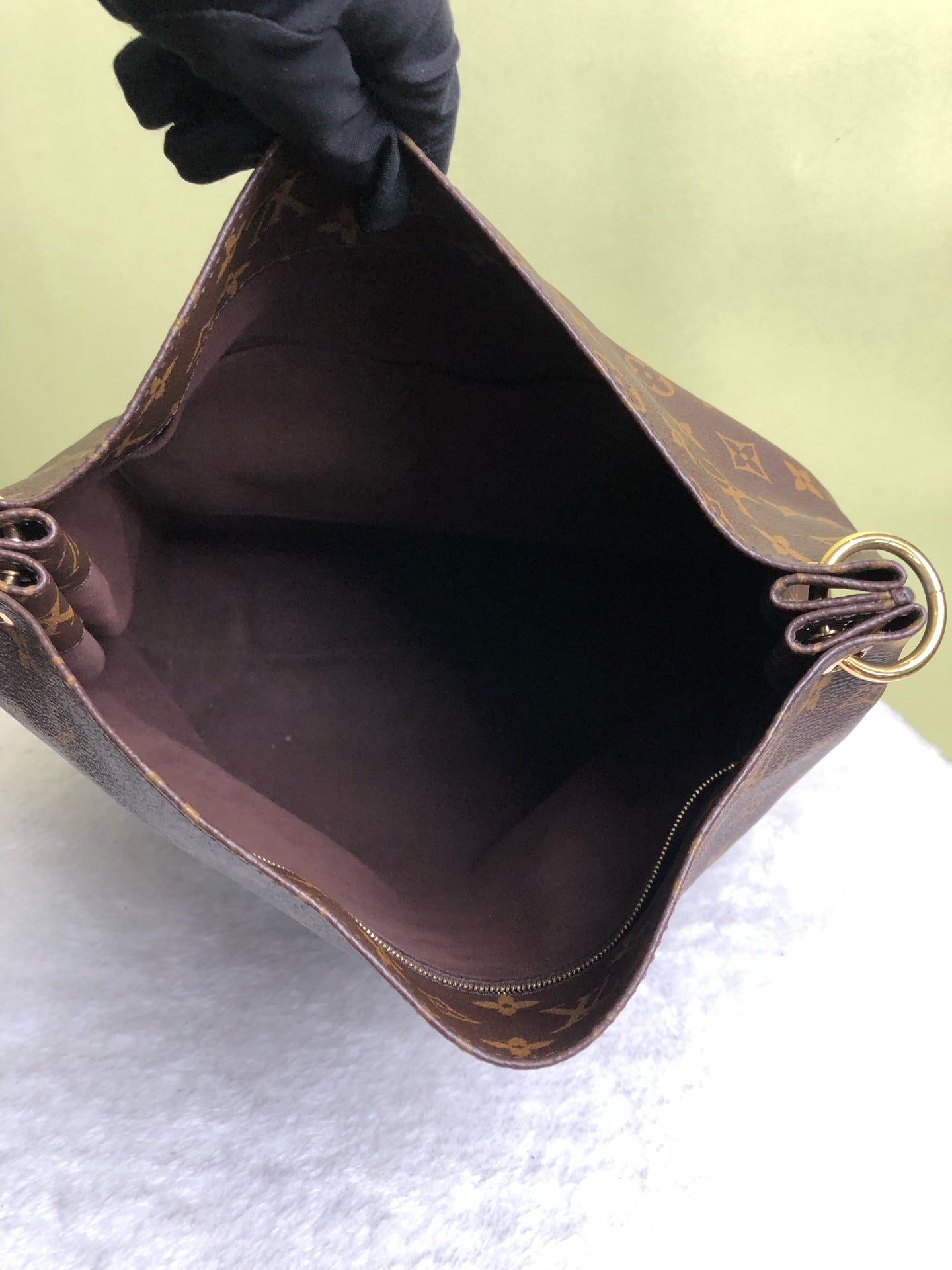 Louis Vuitton Tote