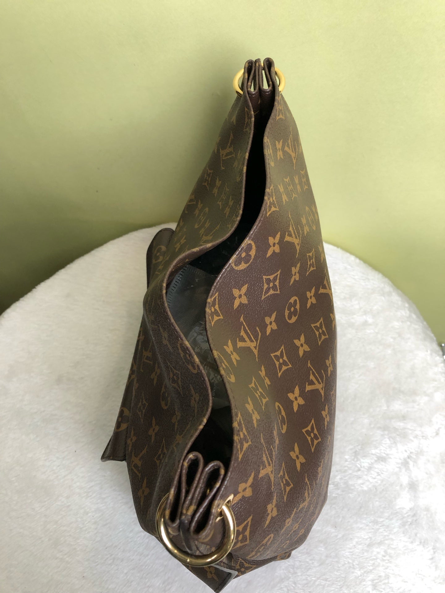 Louis Vuitton Tote