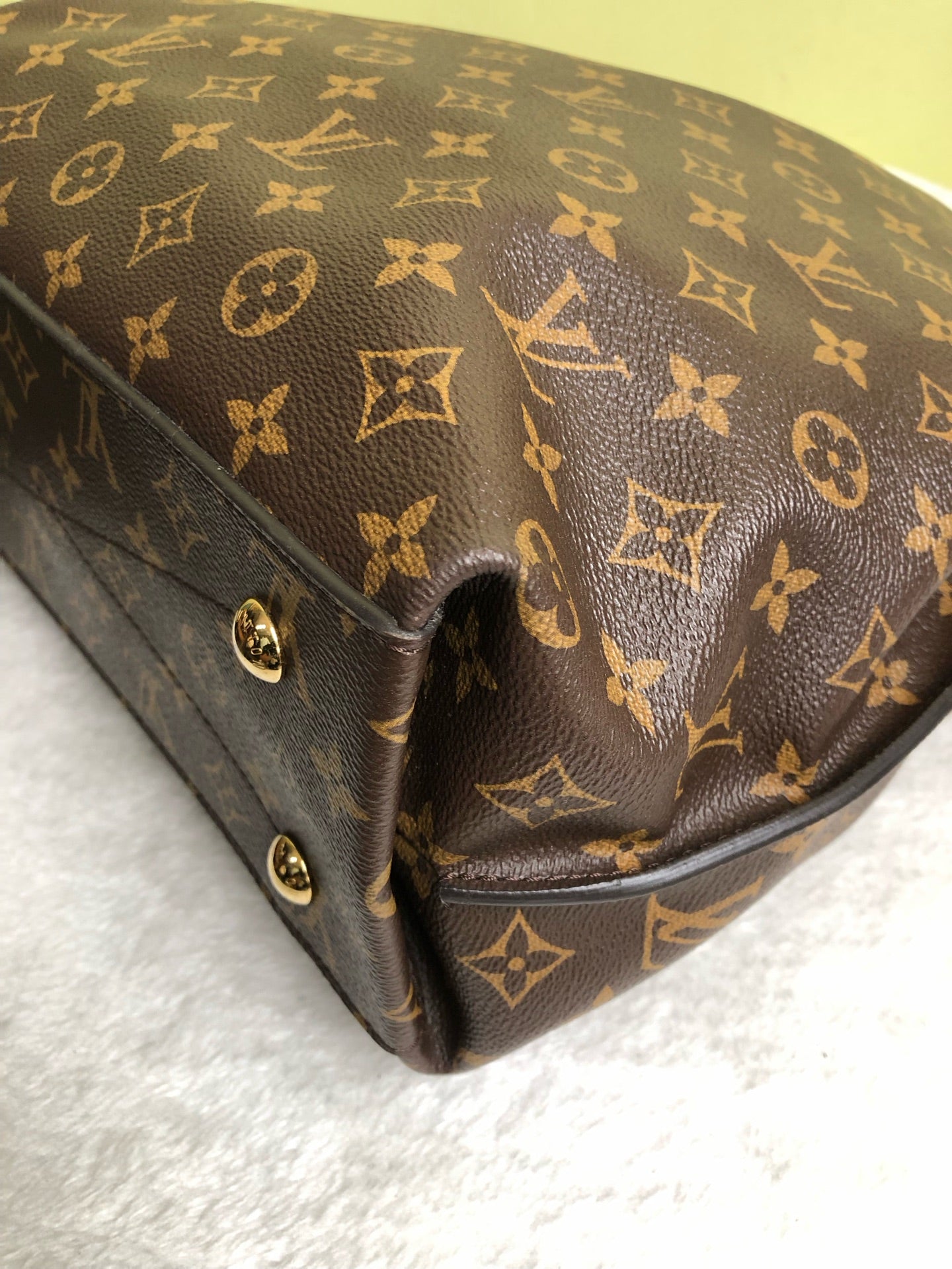 Louis Vuitton Tote