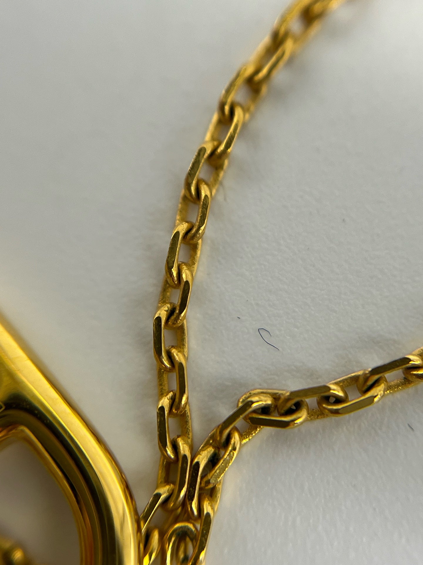 Hermes Pendant
