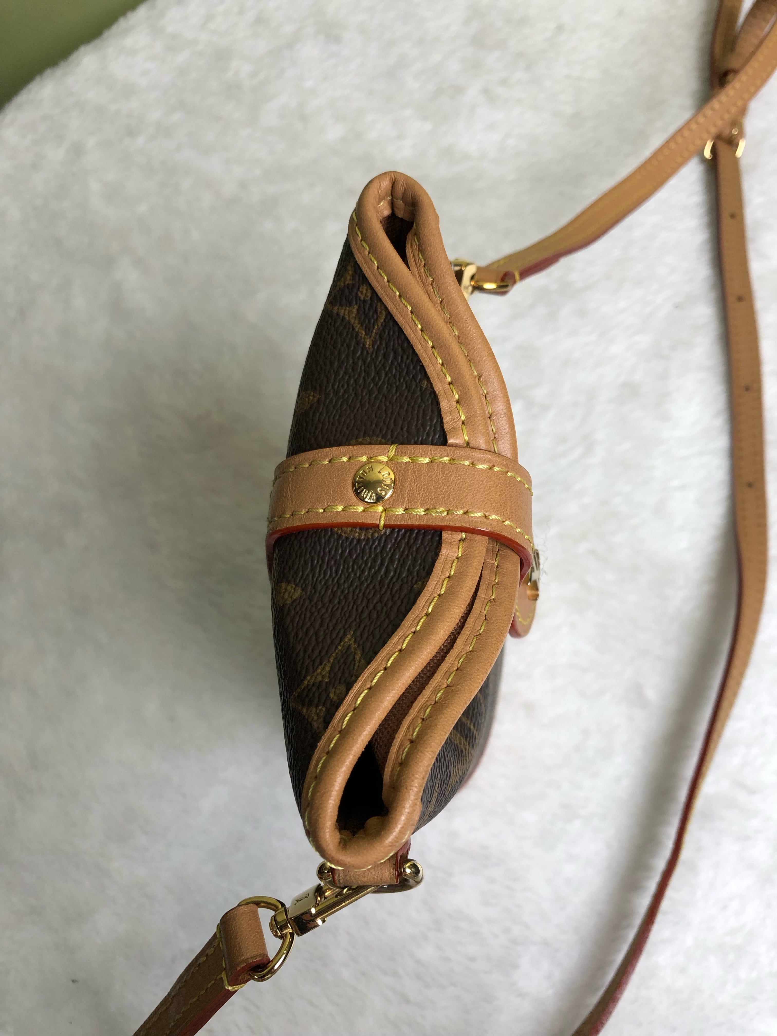 Louis Vuitton Crossbody