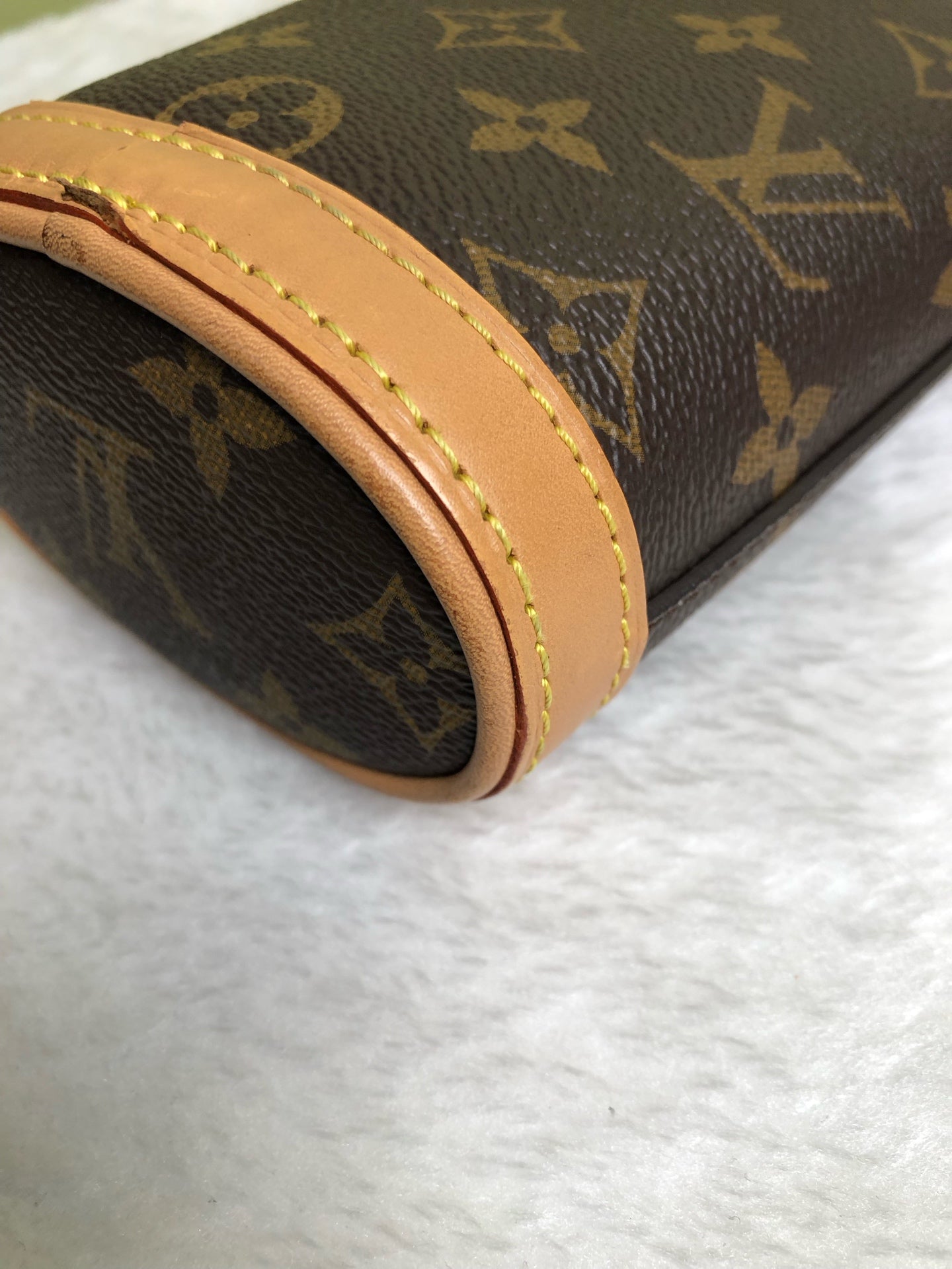 Louis Vuitton Crossbody