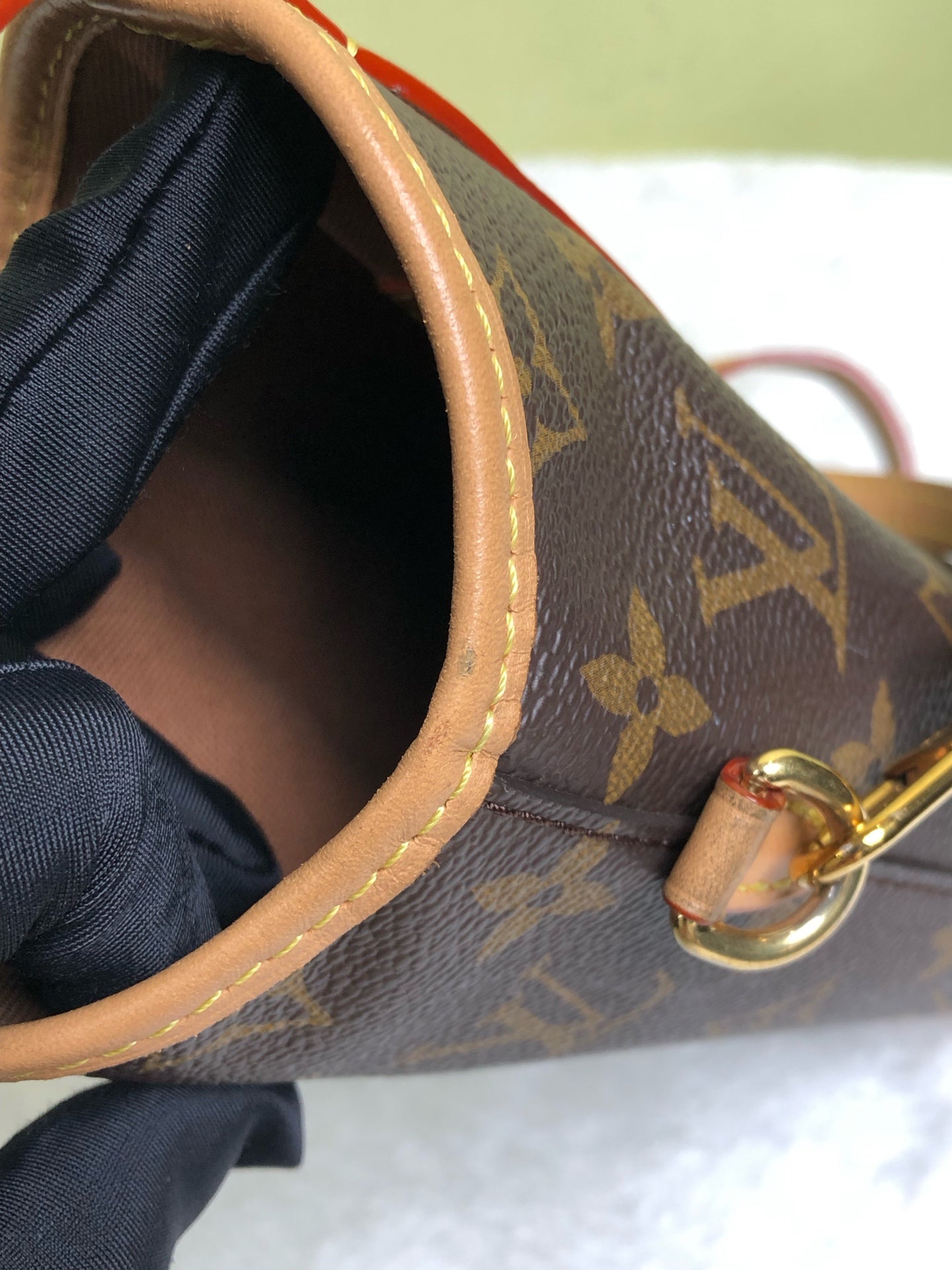 Louis Vuitton Crossbody