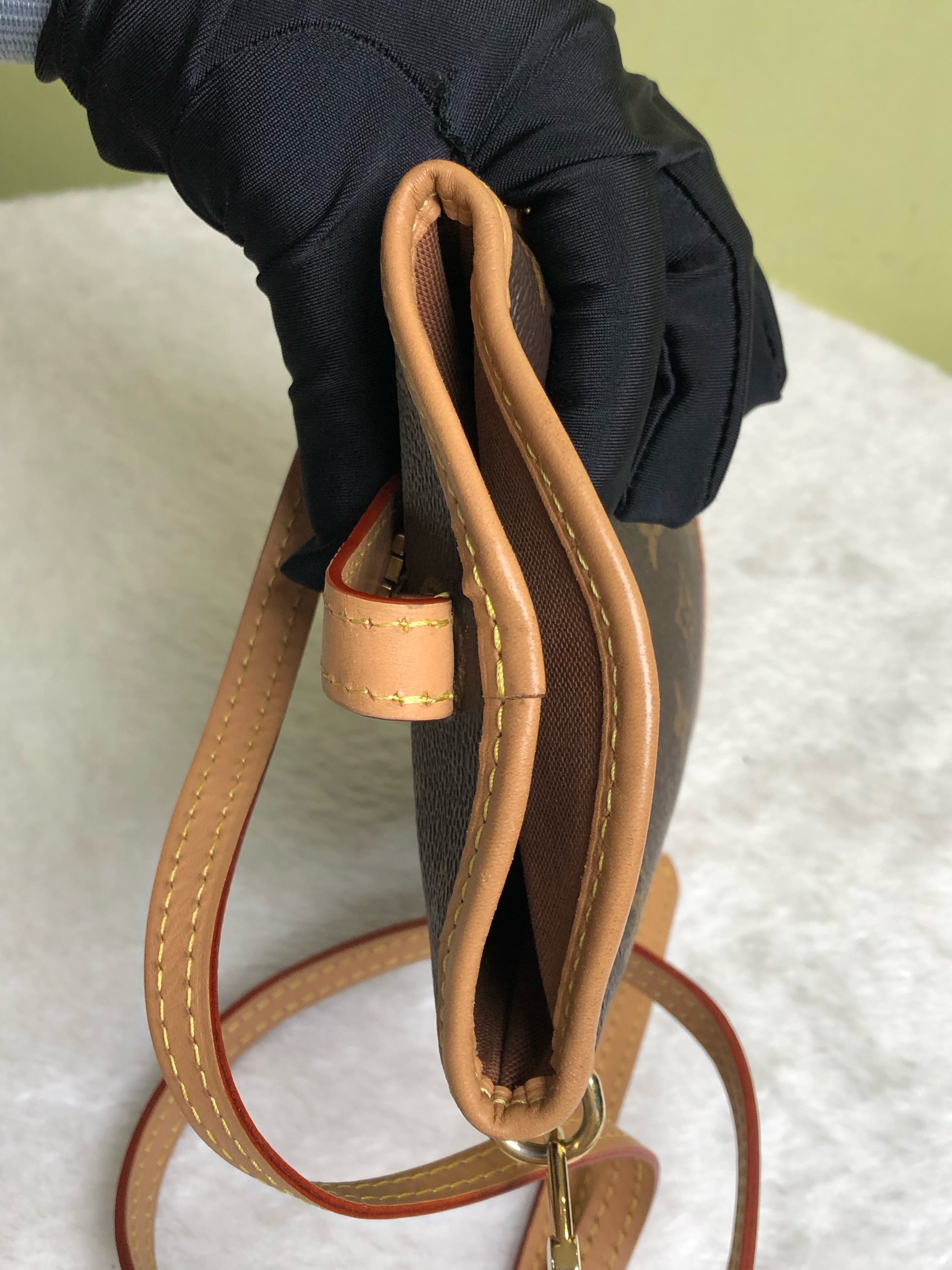 Louis Vuitton Crossbody