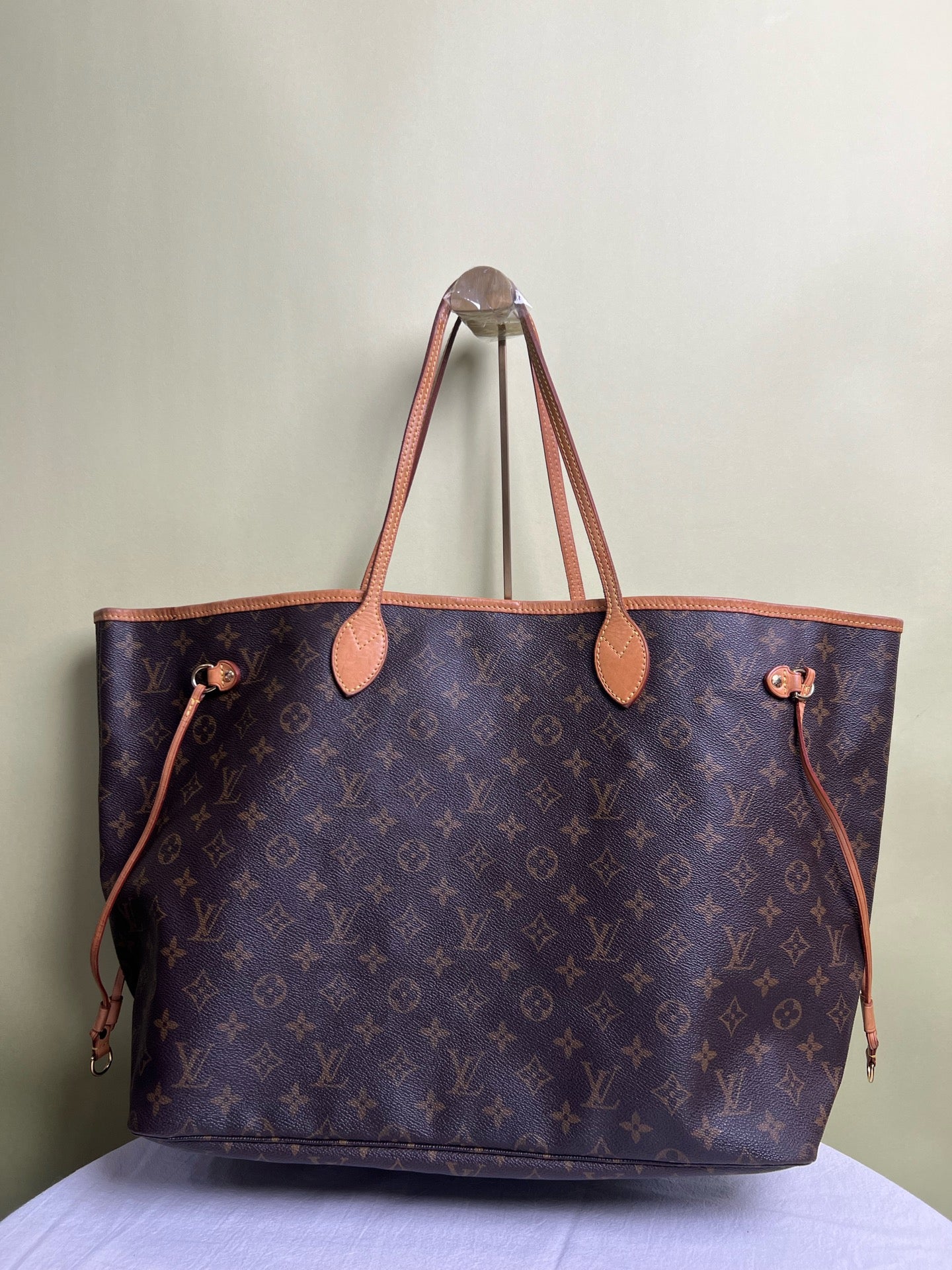 Louis Vuitton Shoulder Bag