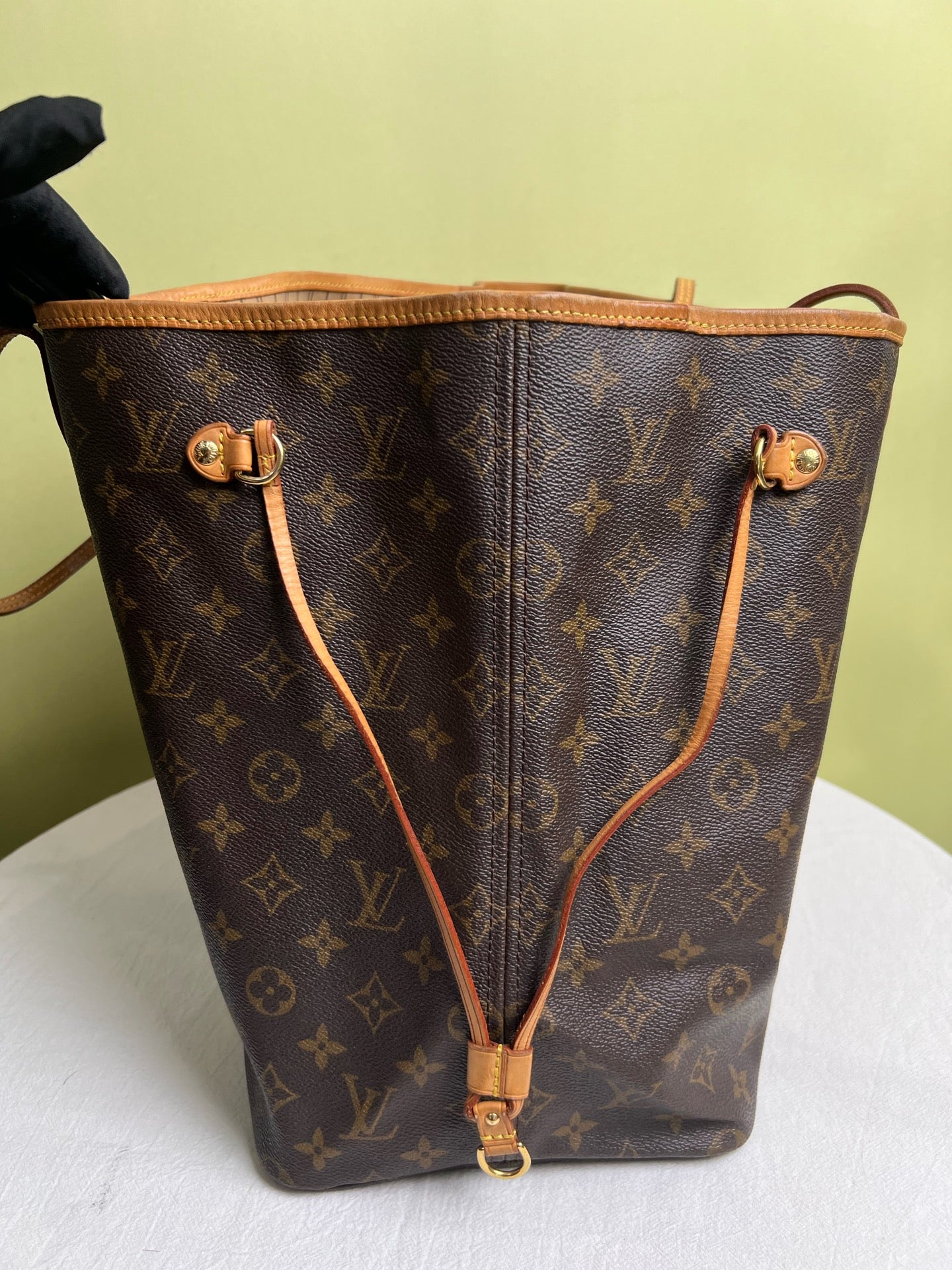 Louis Vuitton Shoulder Bag