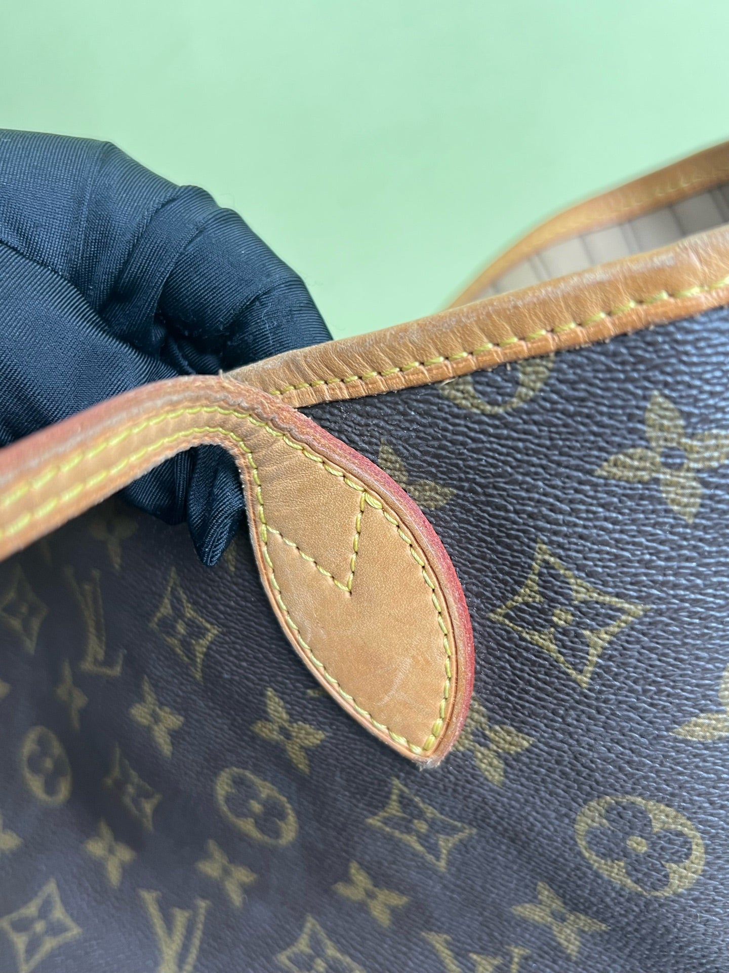 Louis Vuitton Shoulder Bag