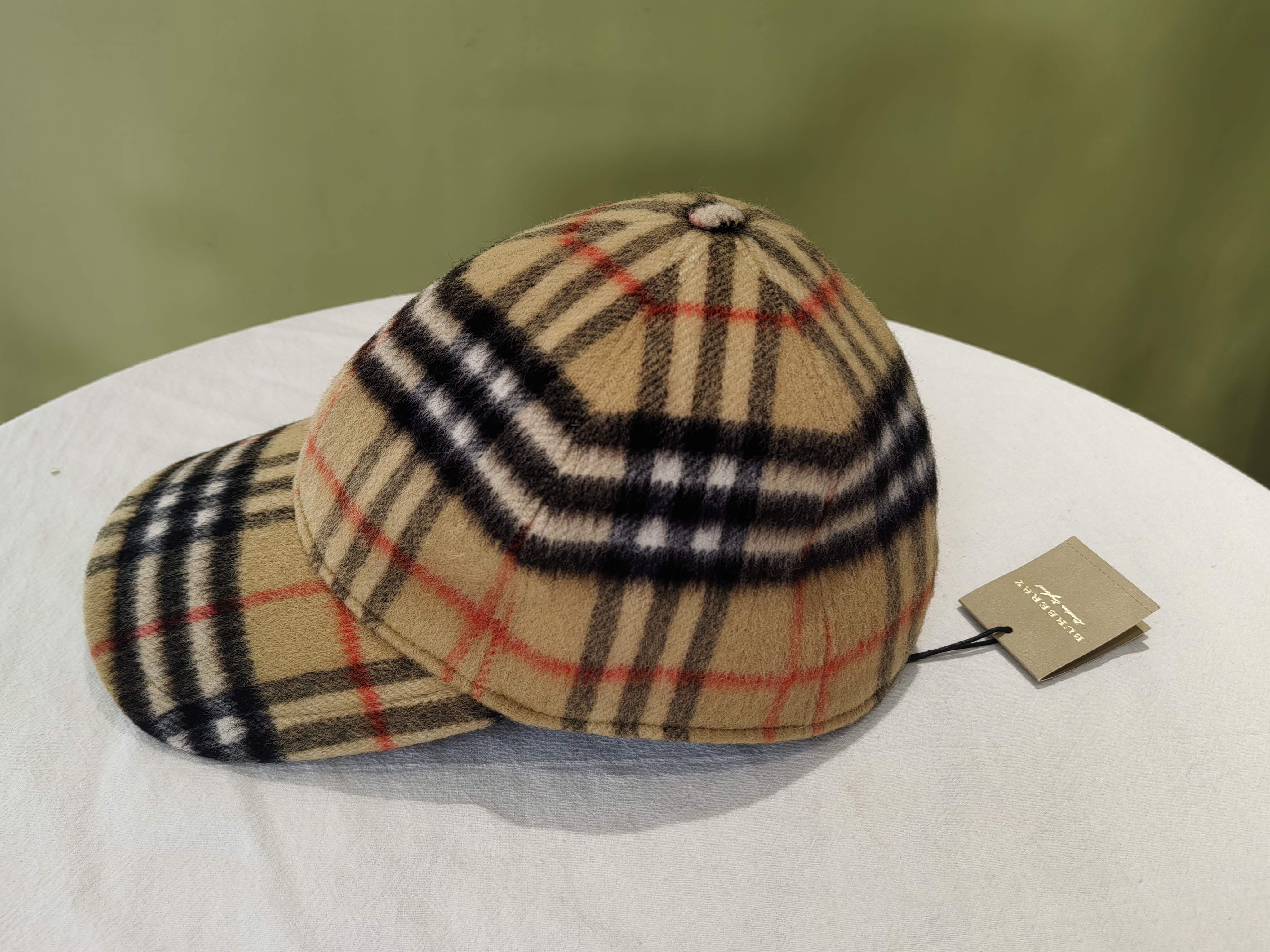 Burberry Baseball cap