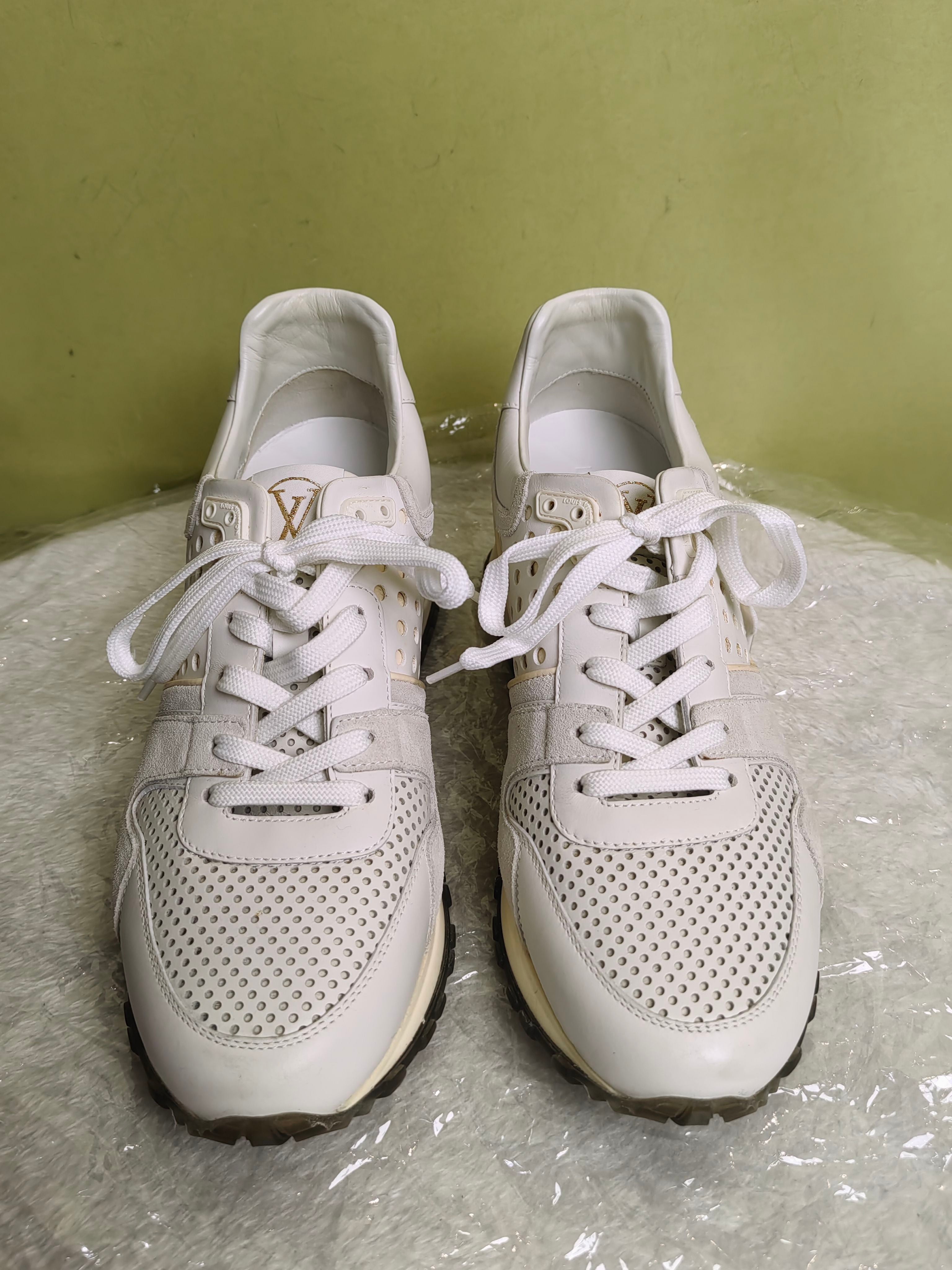 Louis Vuitton Athletic sneakers