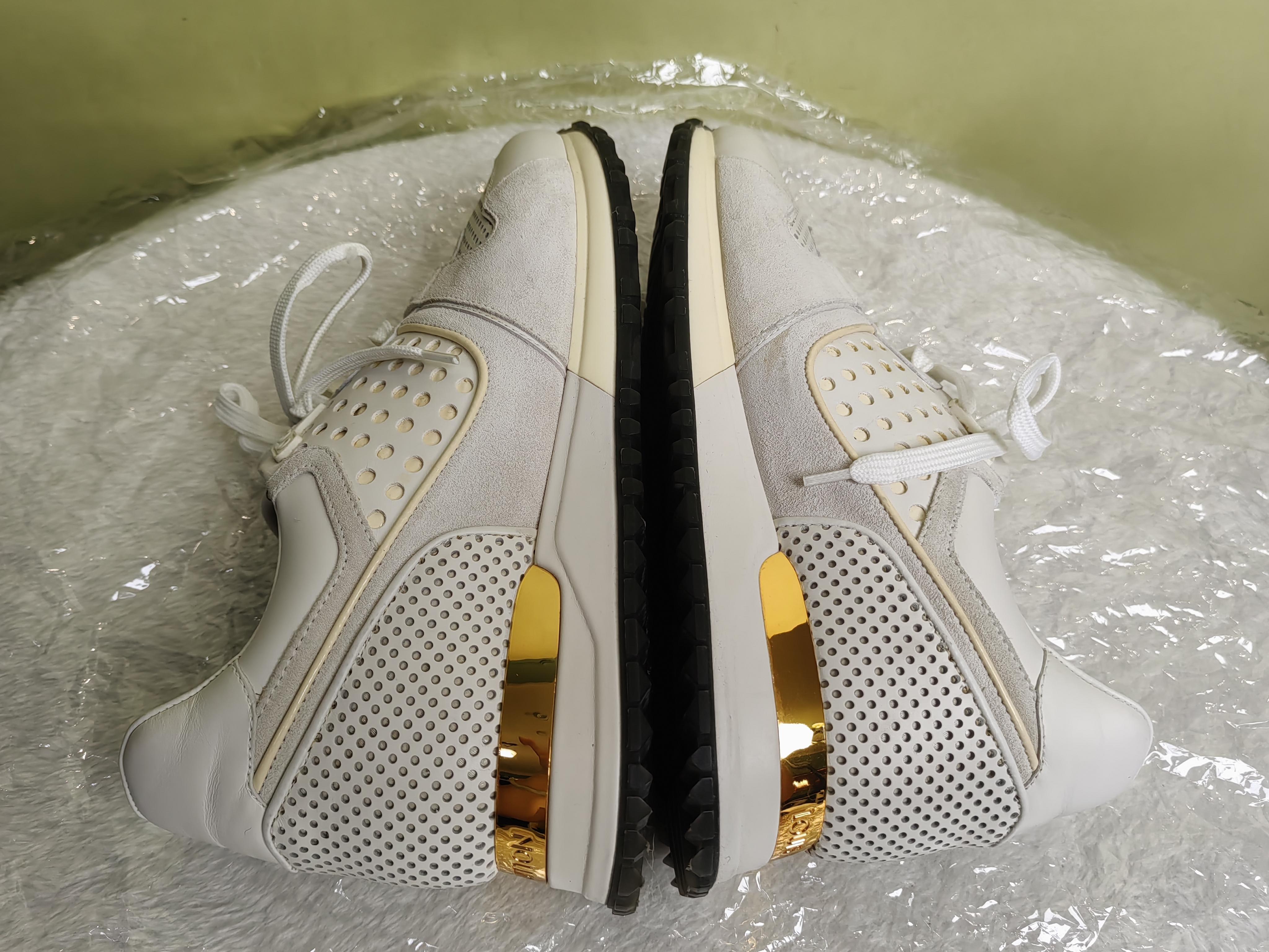 Louis Vuitton Athletic sneakers