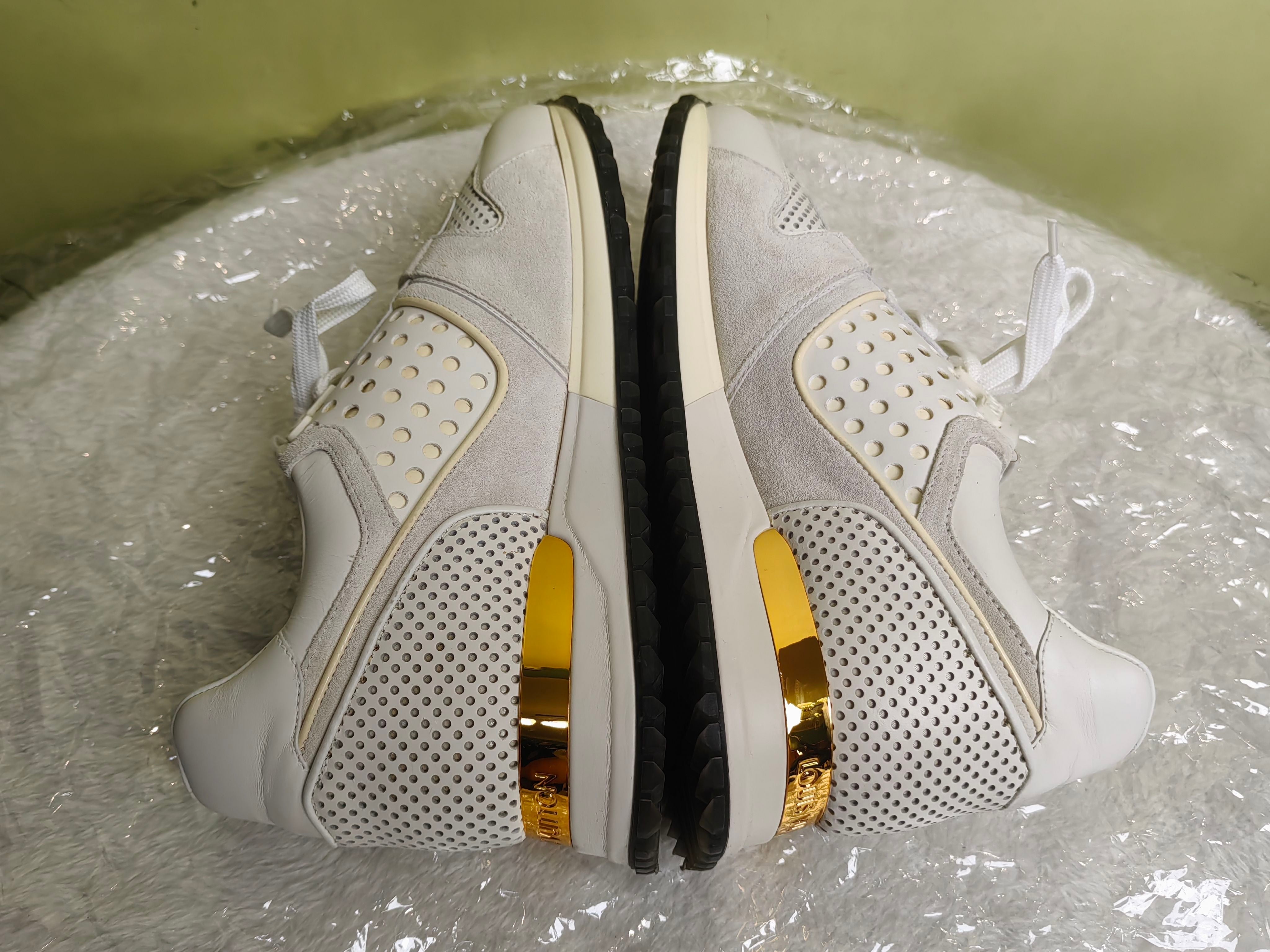 Louis Vuitton Athletic sneakers