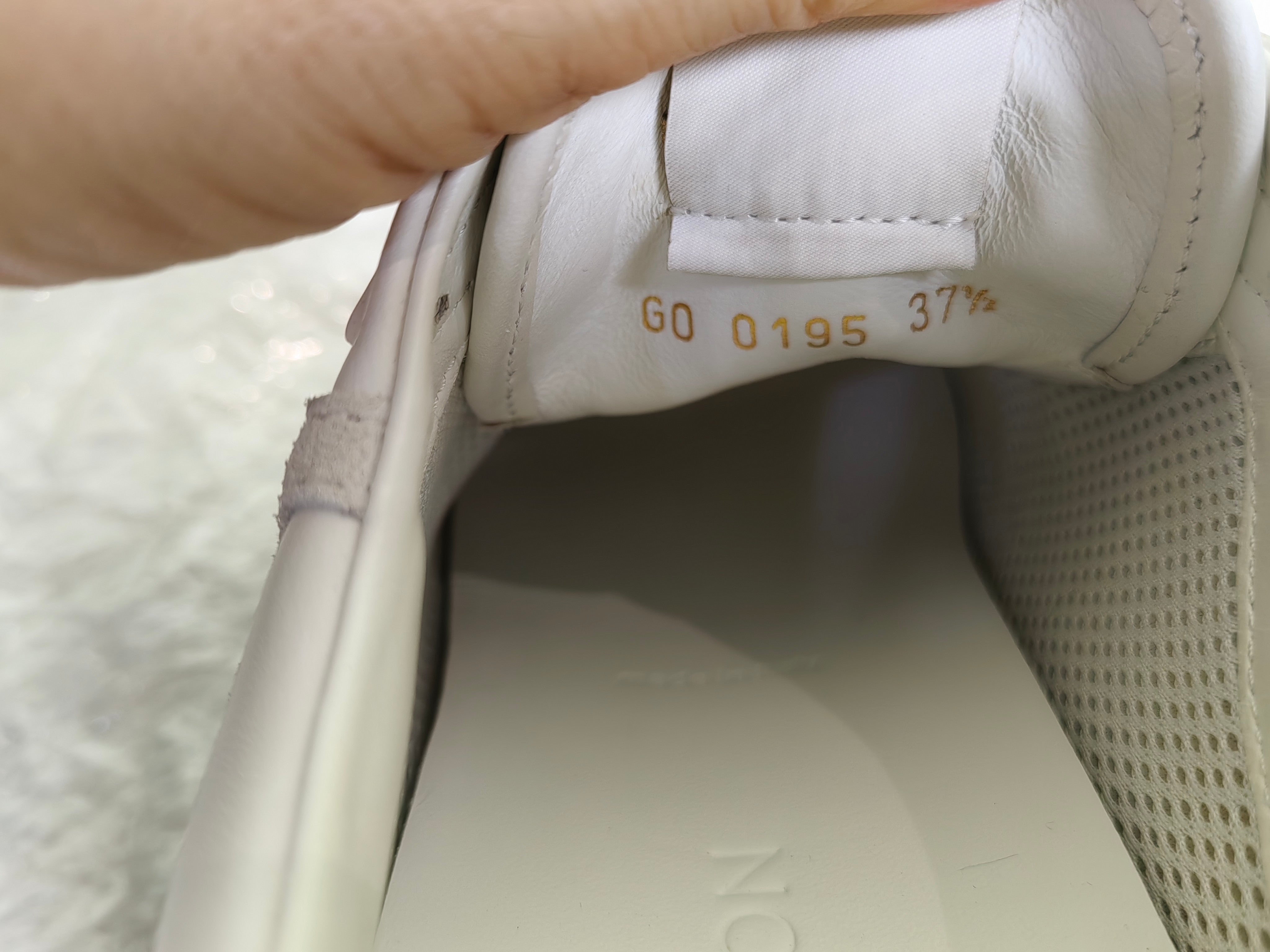 Louis Vuitton Athletic sneakers