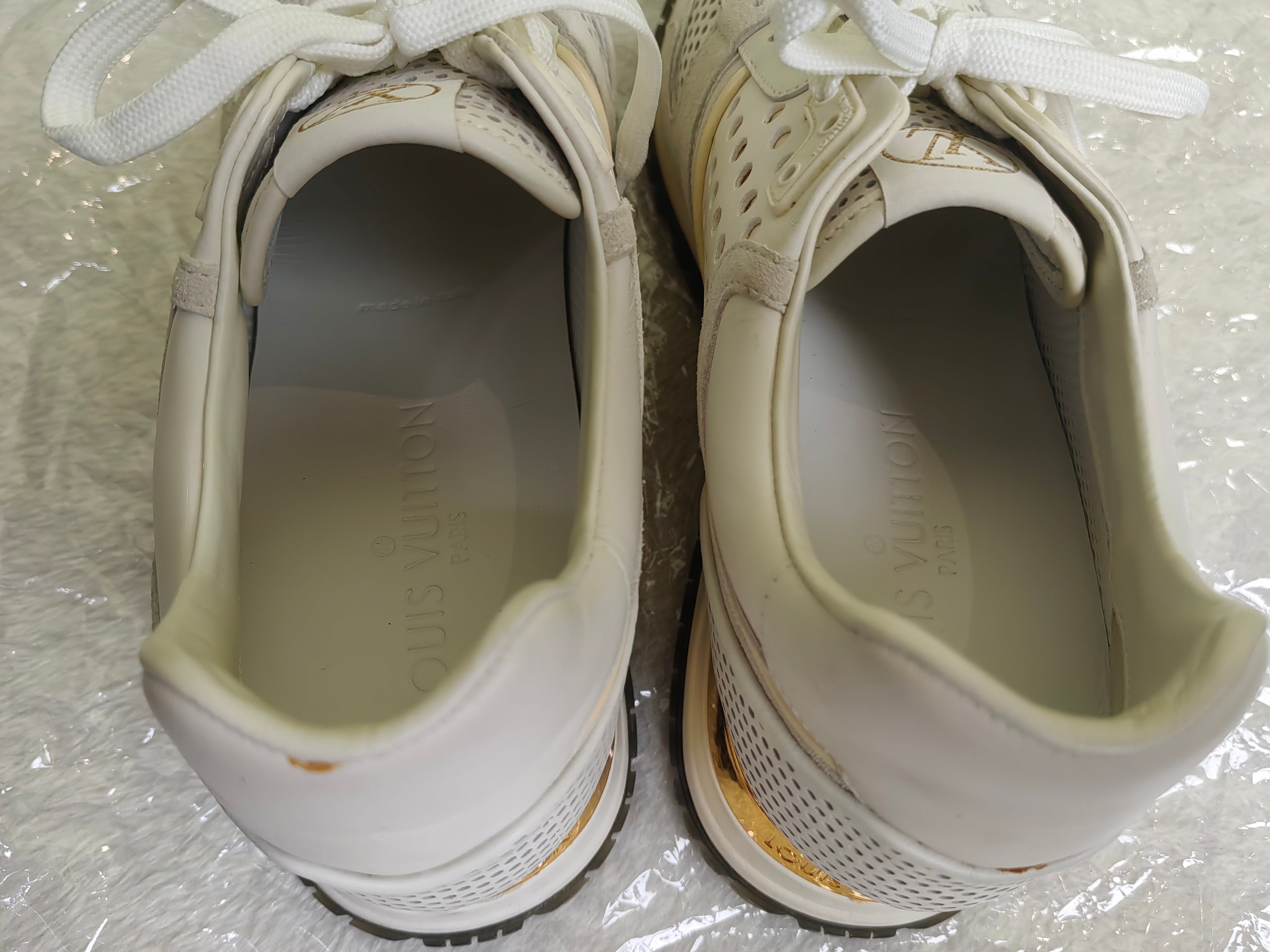 Louis Vuitton Athletic sneakers