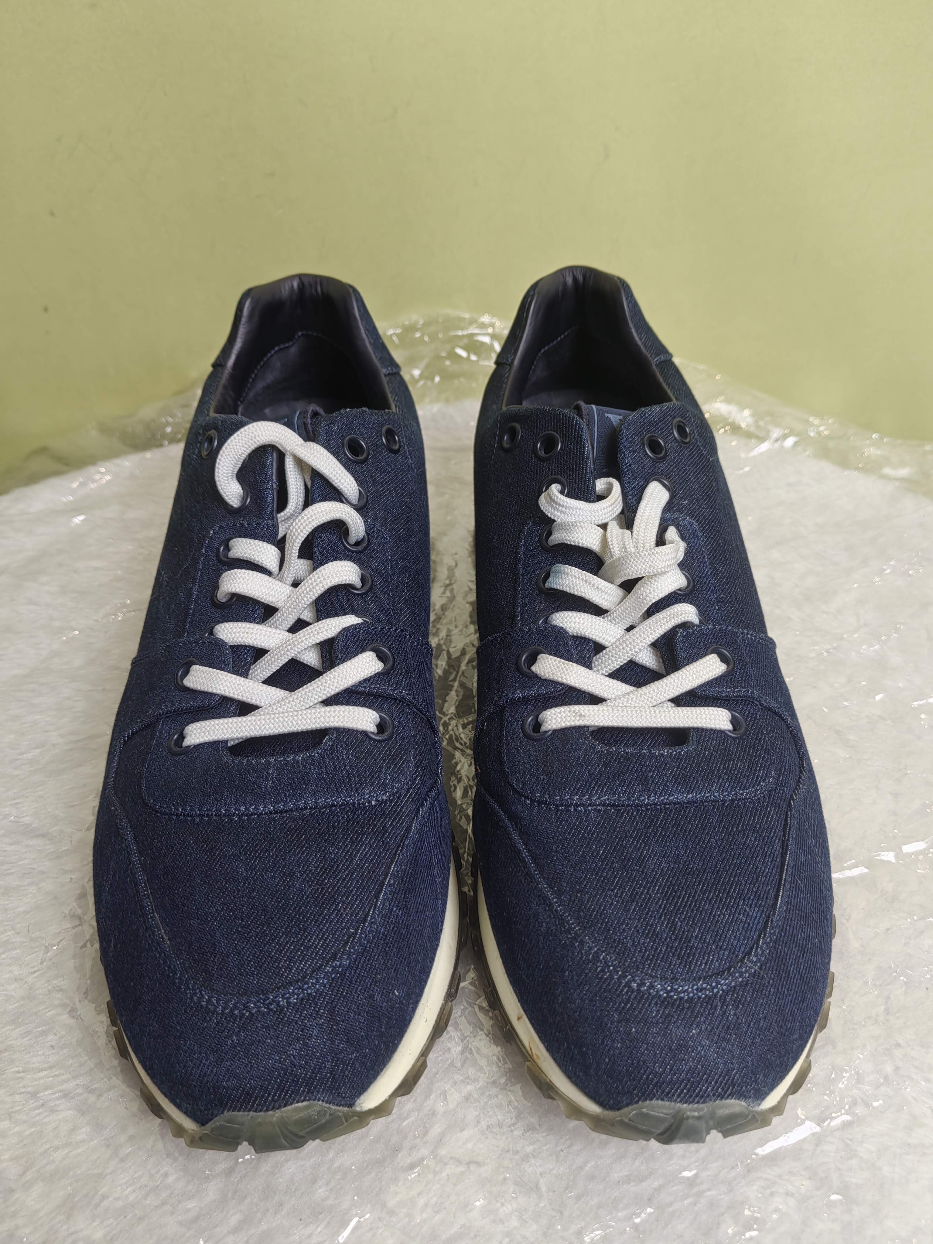 Louis Vuitton Athletic sneakers