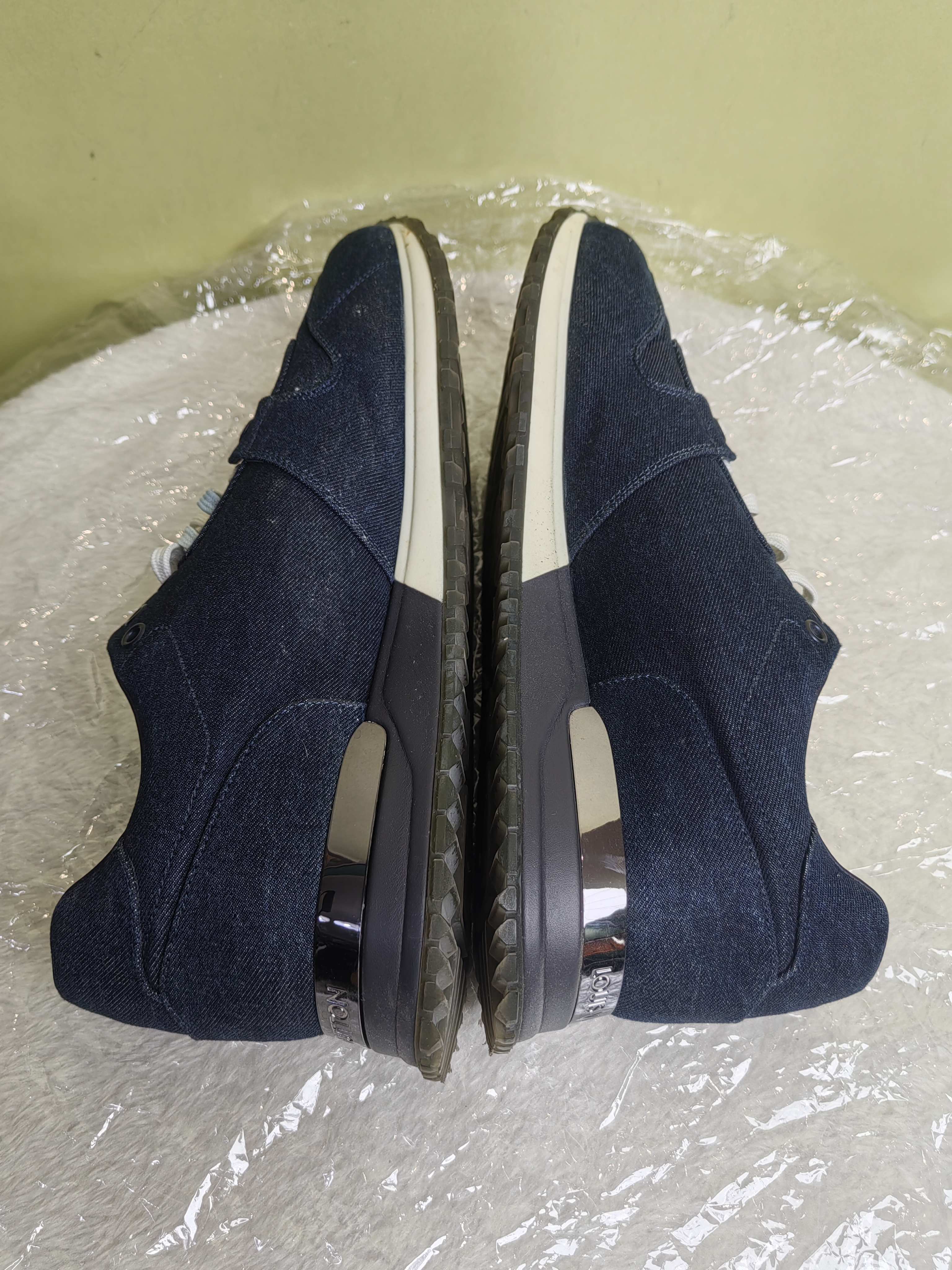 Louis Vuitton Athletic sneakers