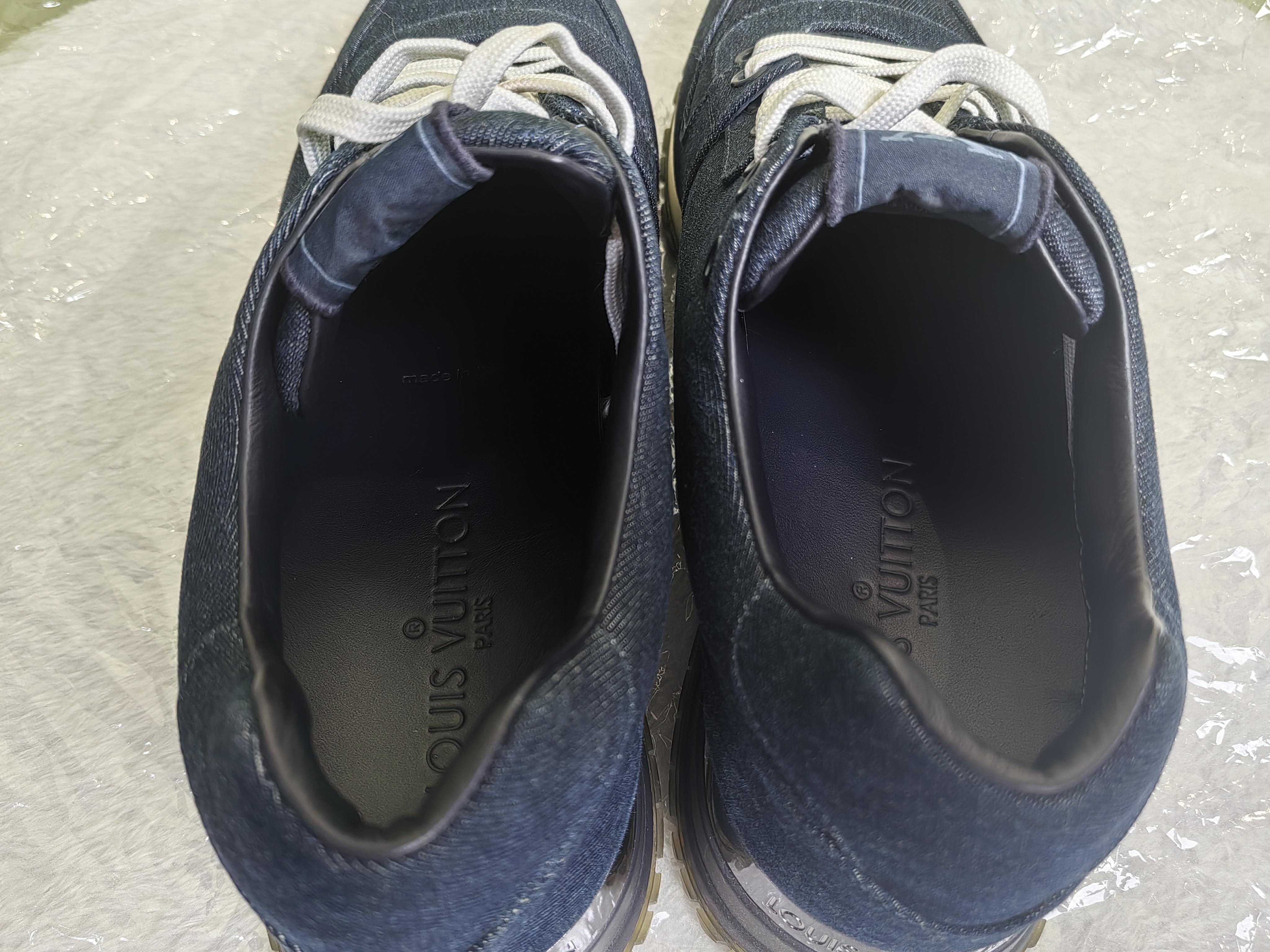 Louis Vuitton Athletic sneakers
