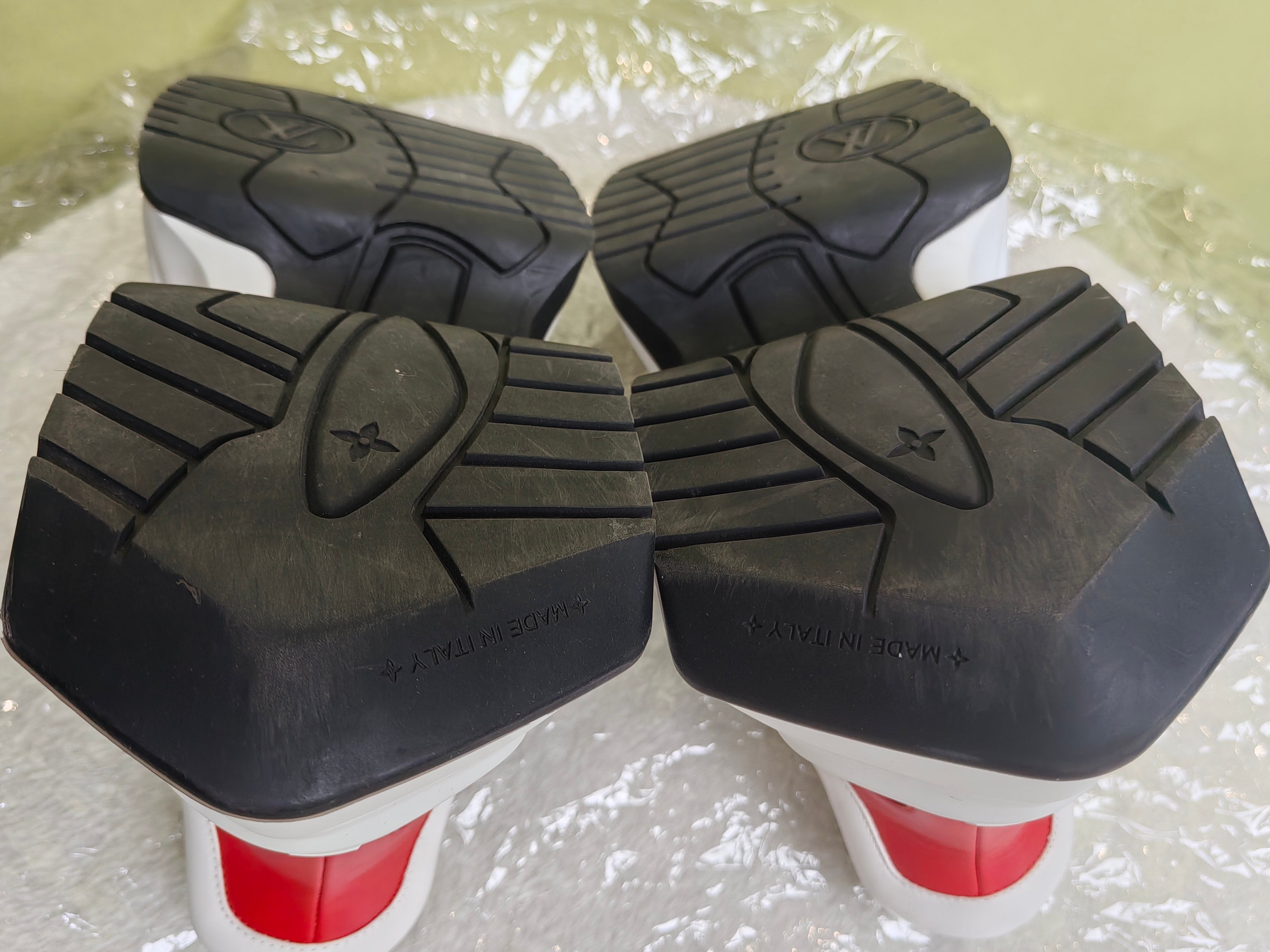Louis Vuitton Athletic sneakers