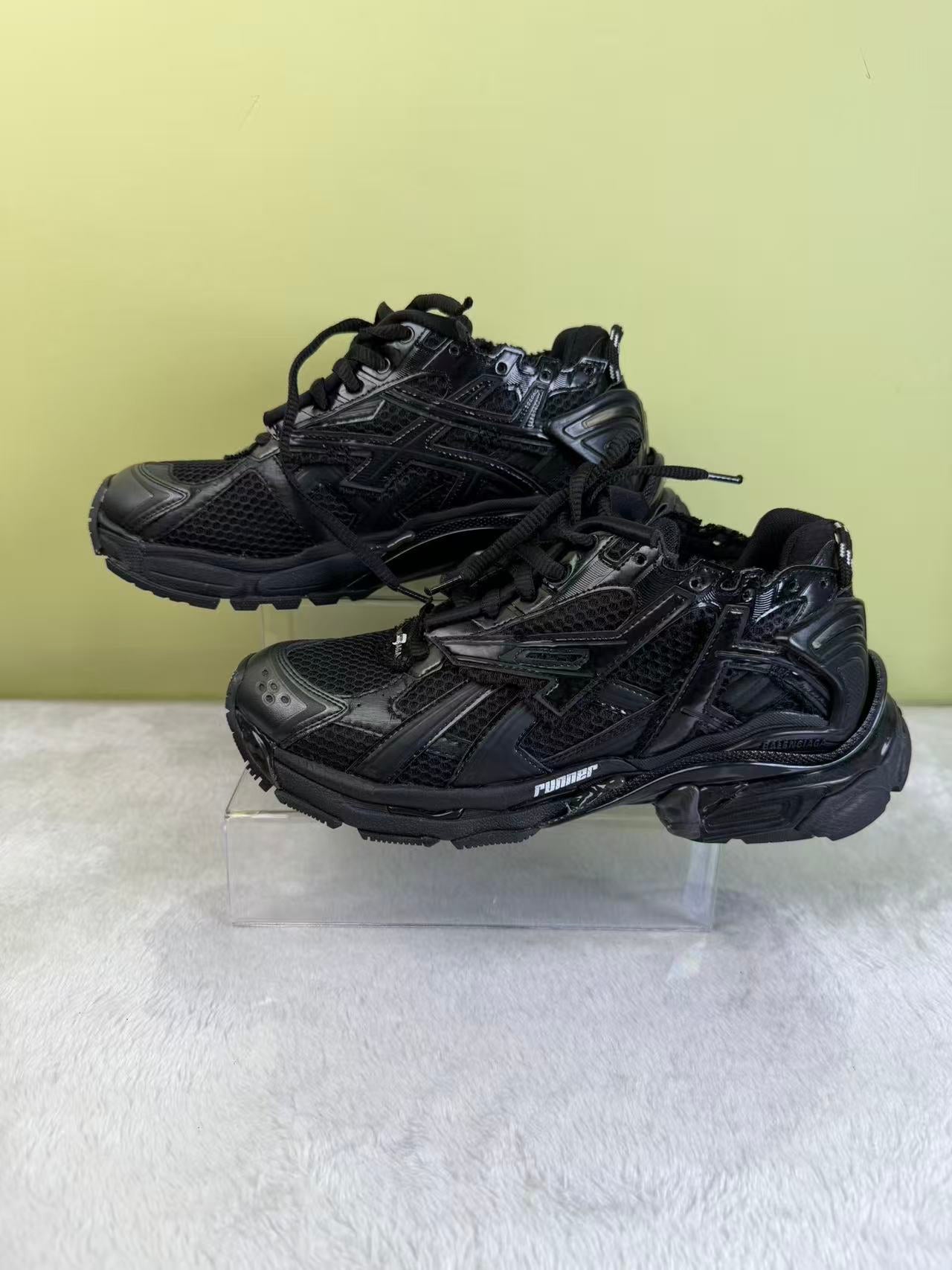 Balenciaga Black Lifestyle sneakers