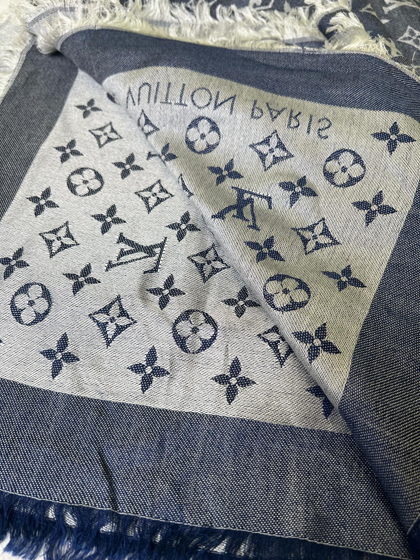 Louis Vuitton Scarf