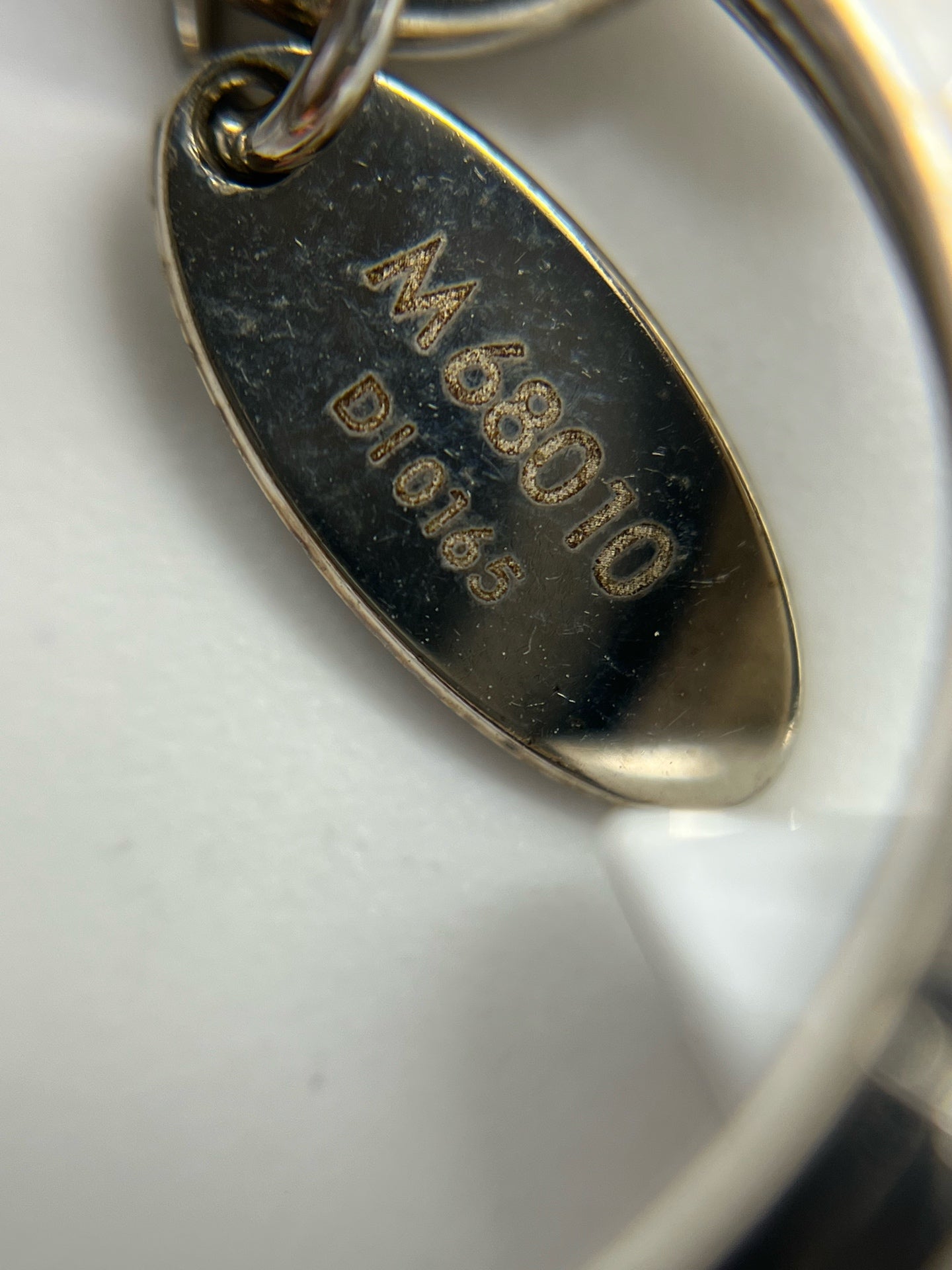 Louis Vuitton White Key ring/Key holder
