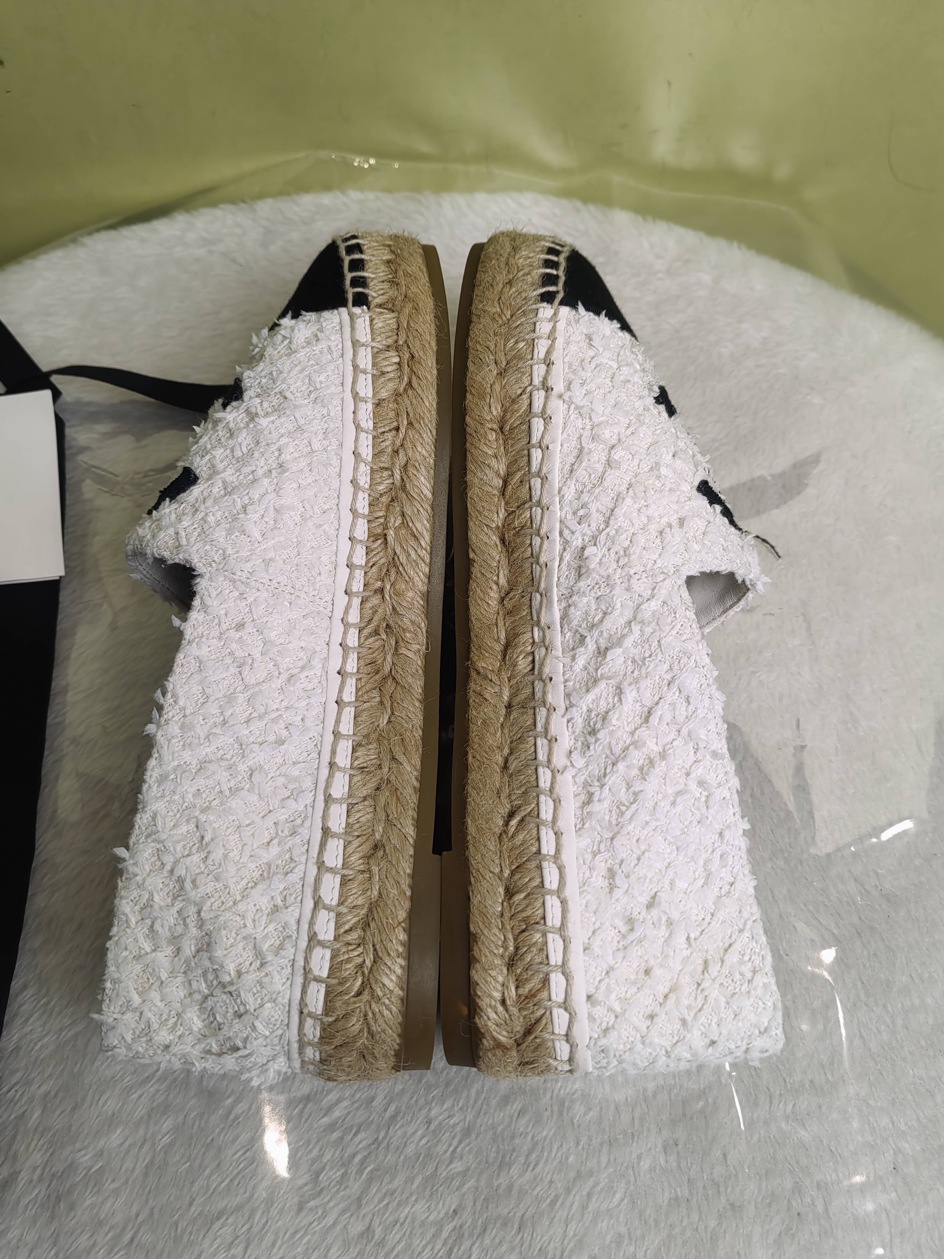 Chanel Tweed