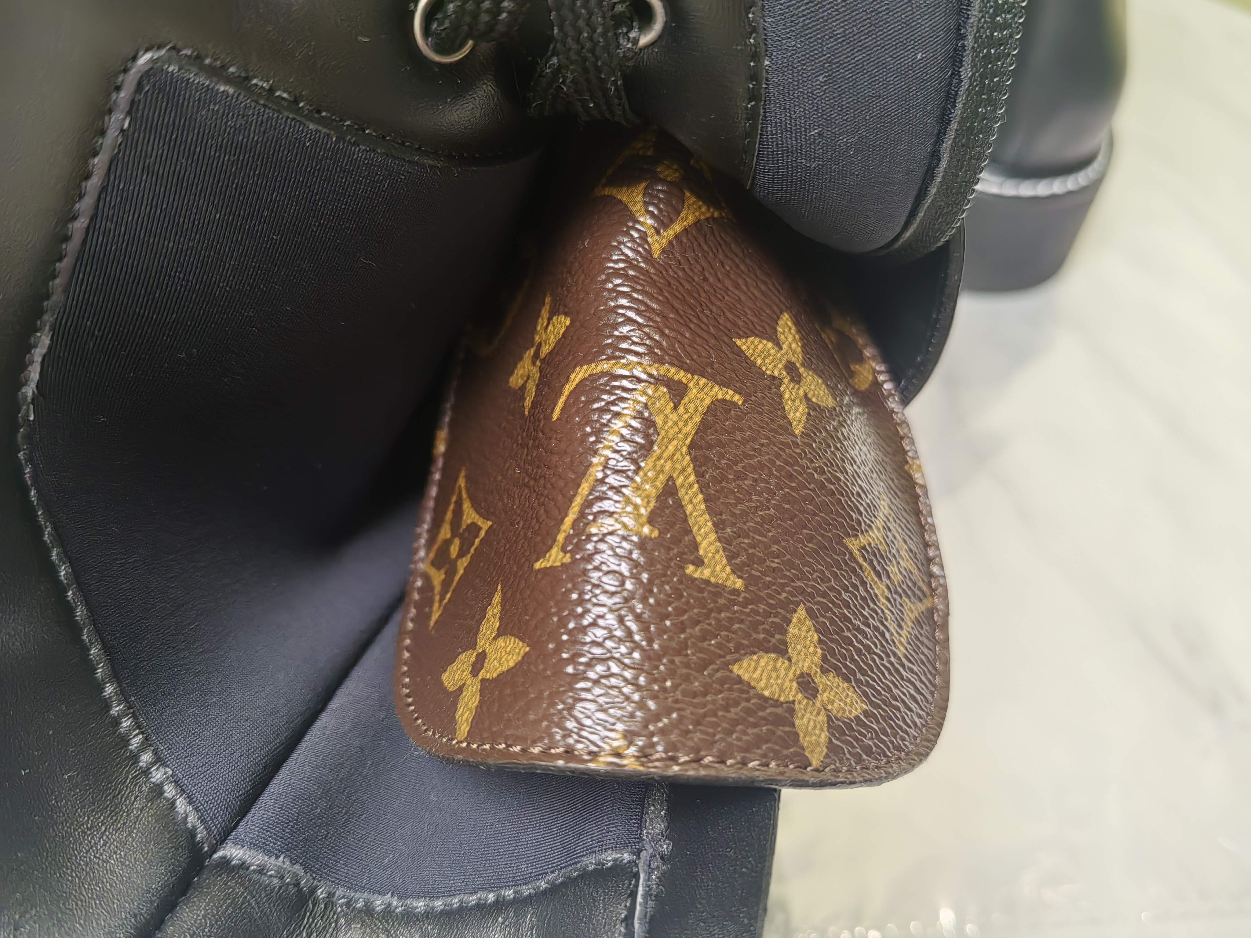 Louis Vuitton Black Lita boots