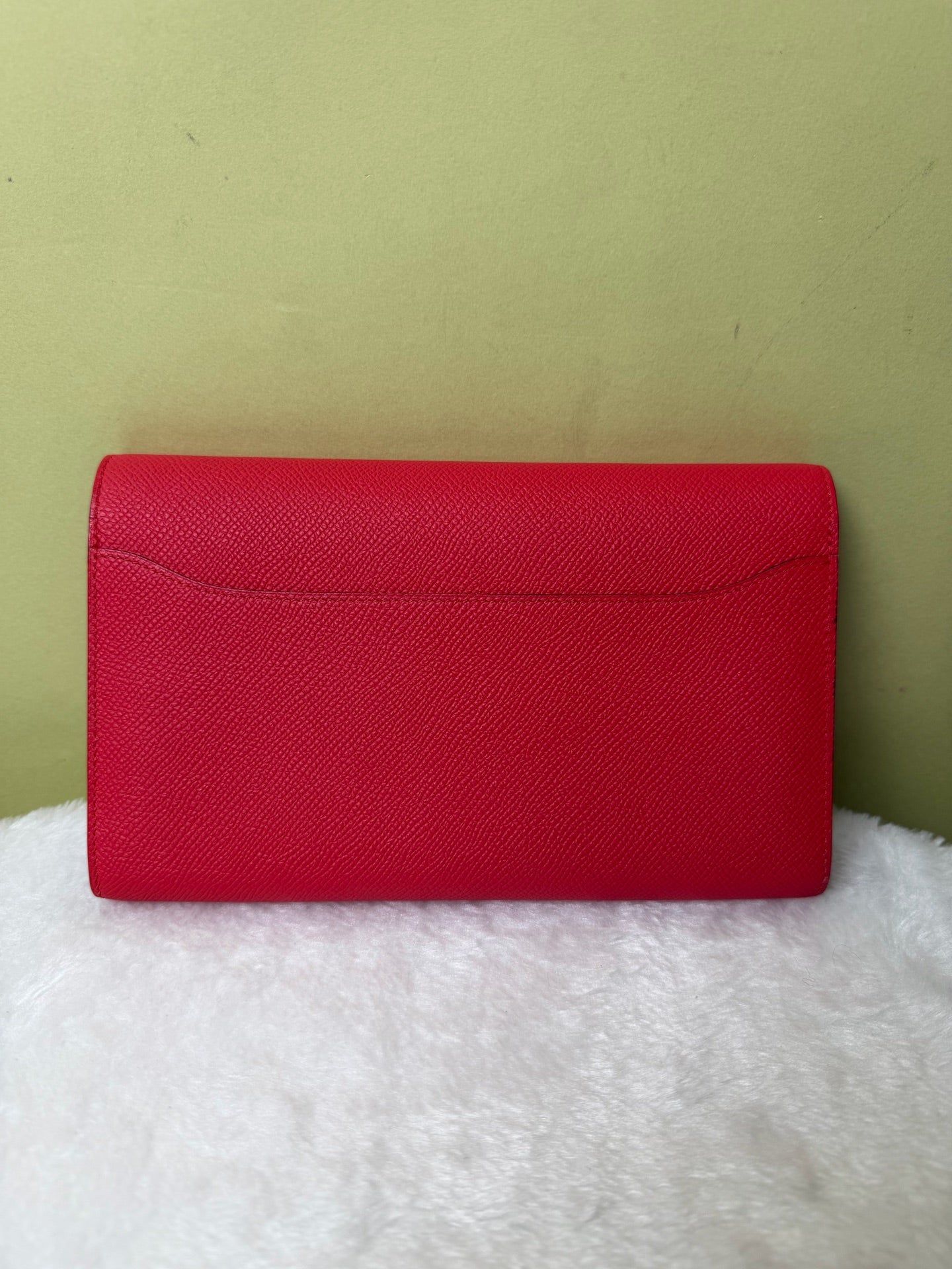 Hermes Red