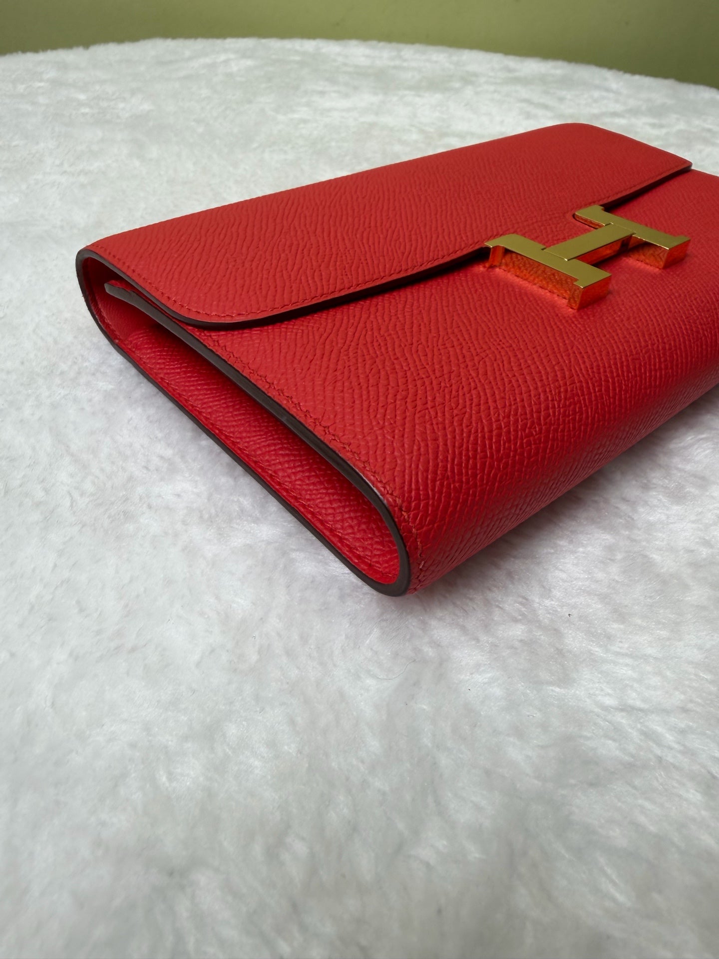 Hermes Red