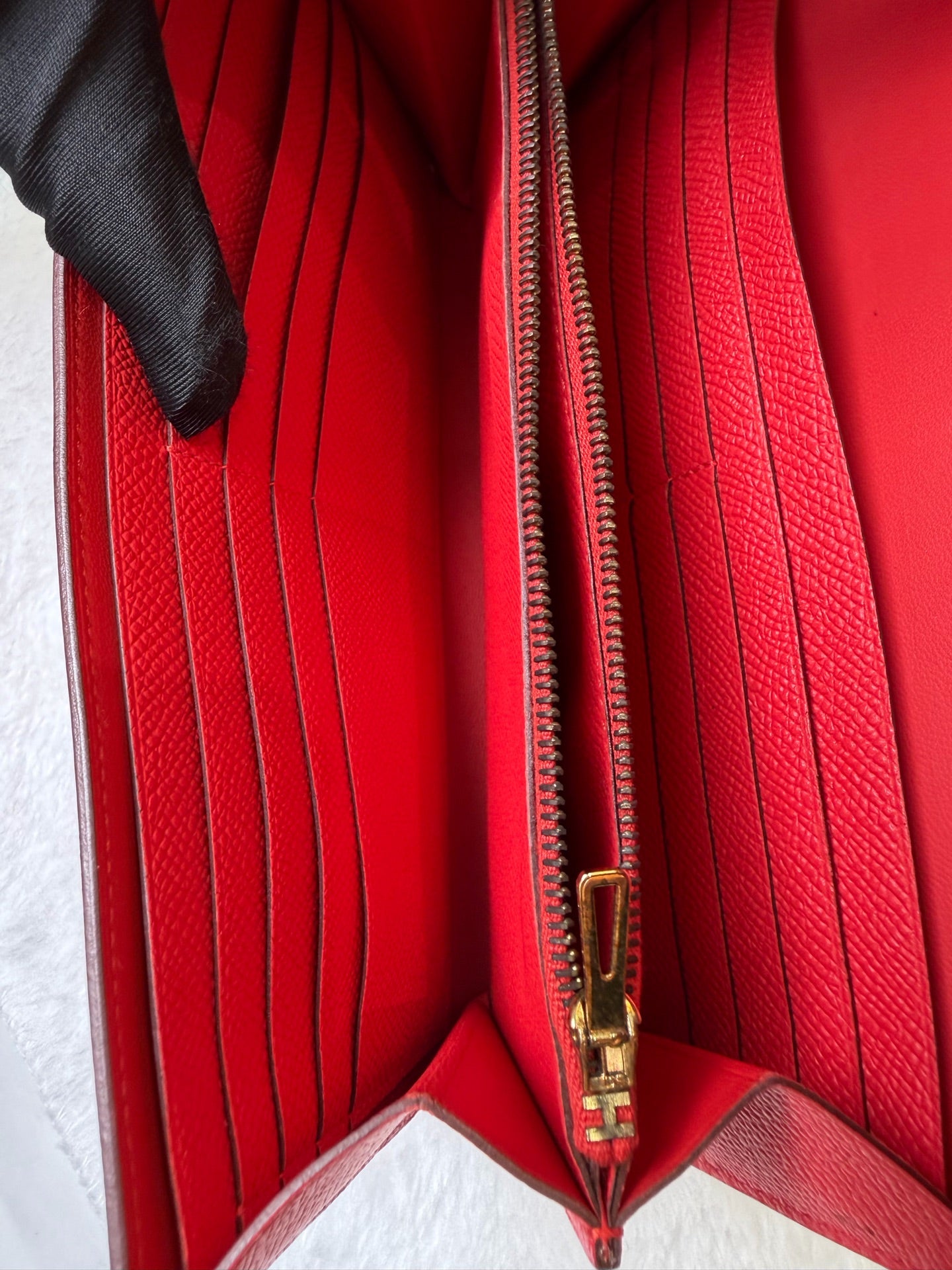 Hermes Red