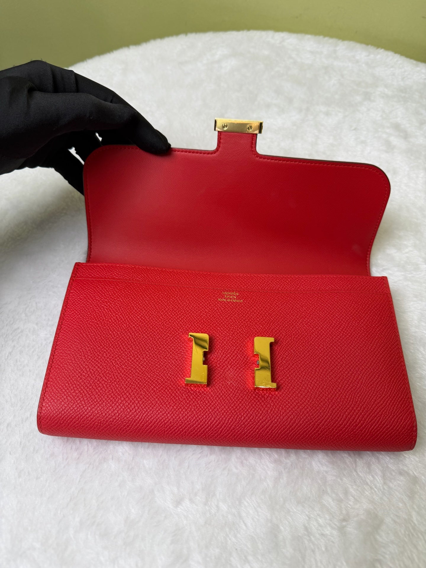 Hermes Red