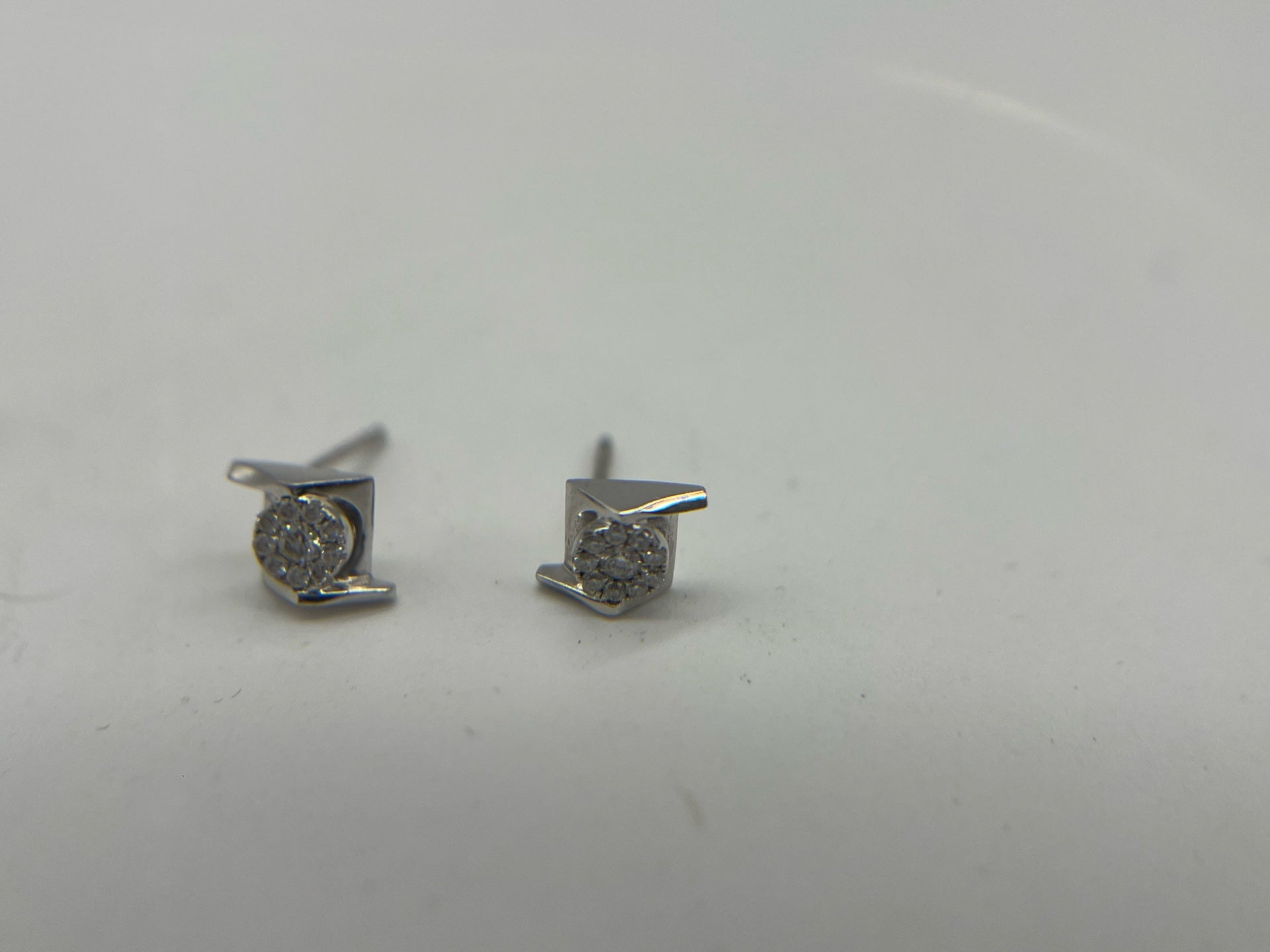 空白 Silver
