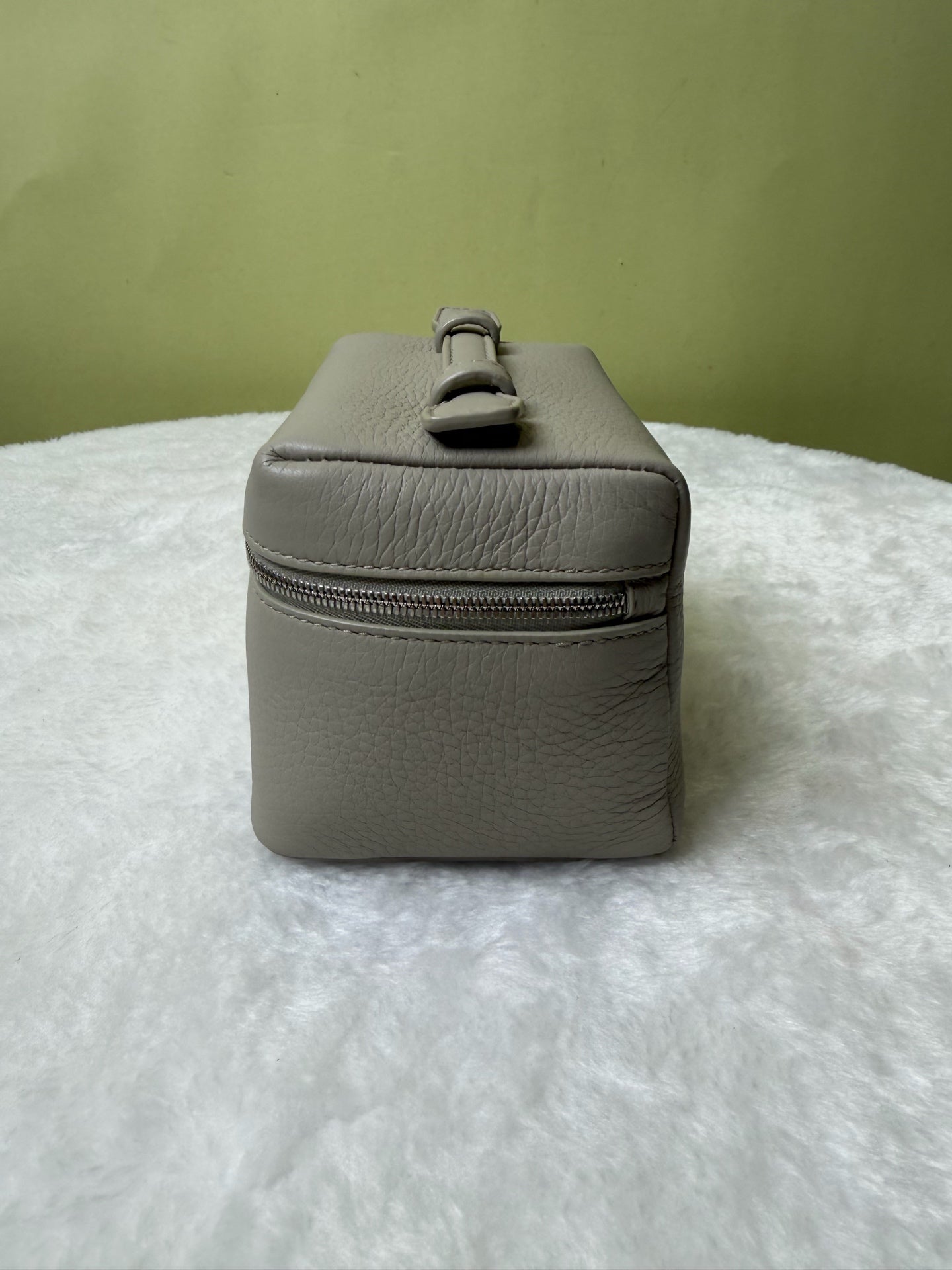 Loro Piana 诺悠翩雅