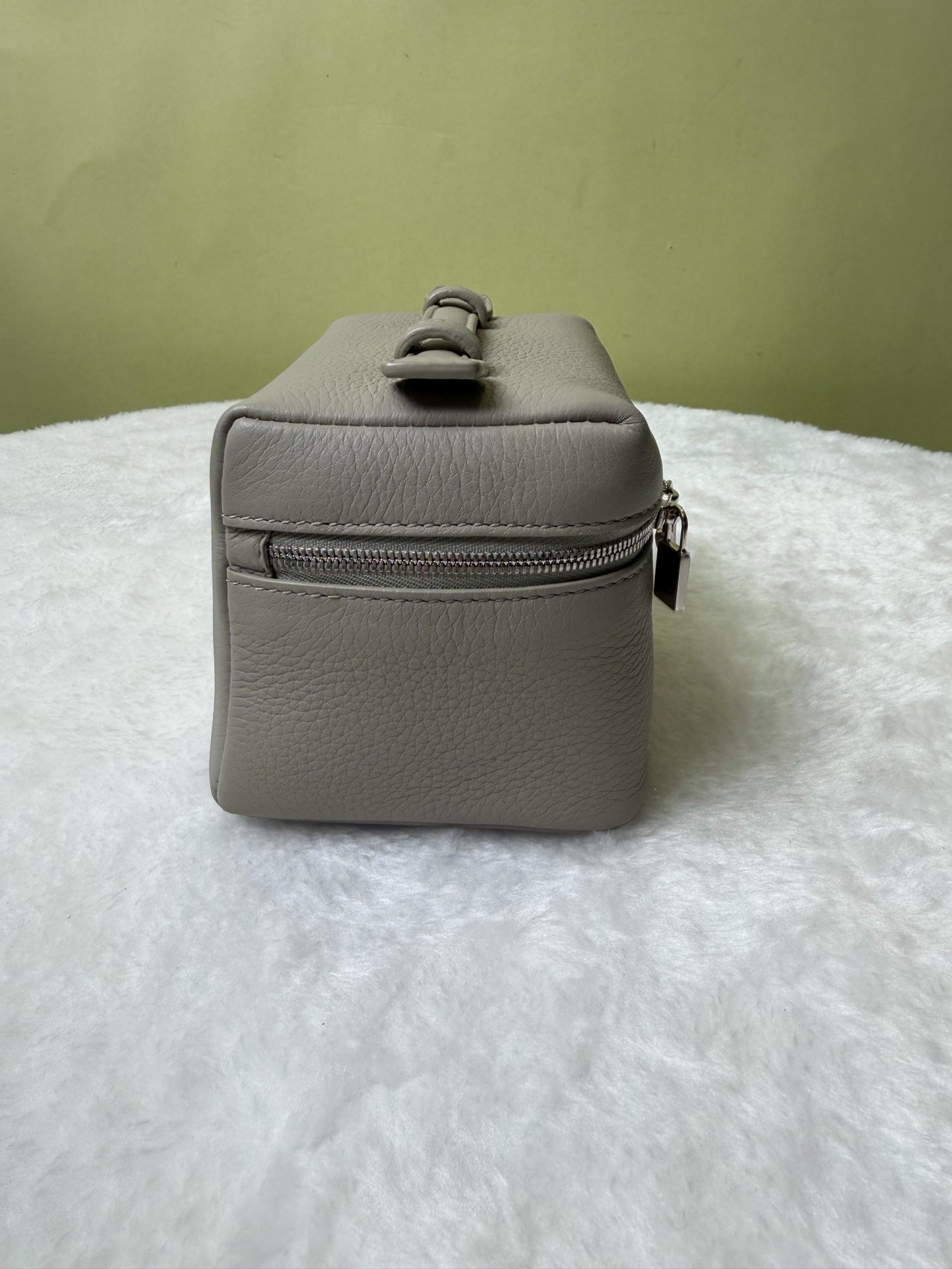 Loro Piana 诺悠翩雅