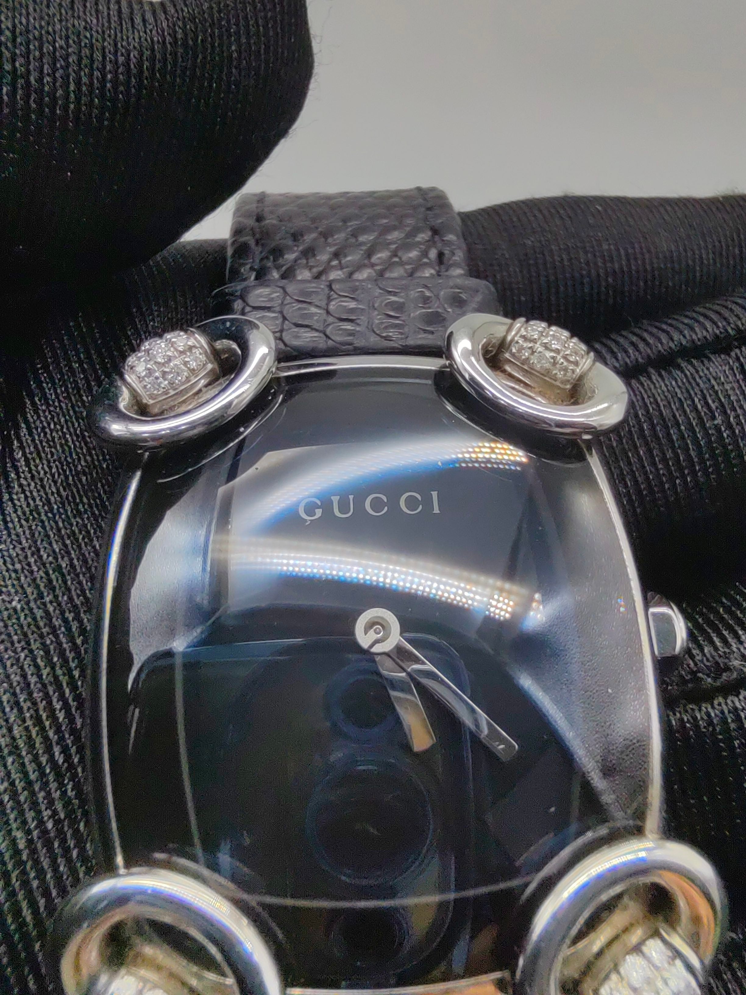 Gucci Quartz watch