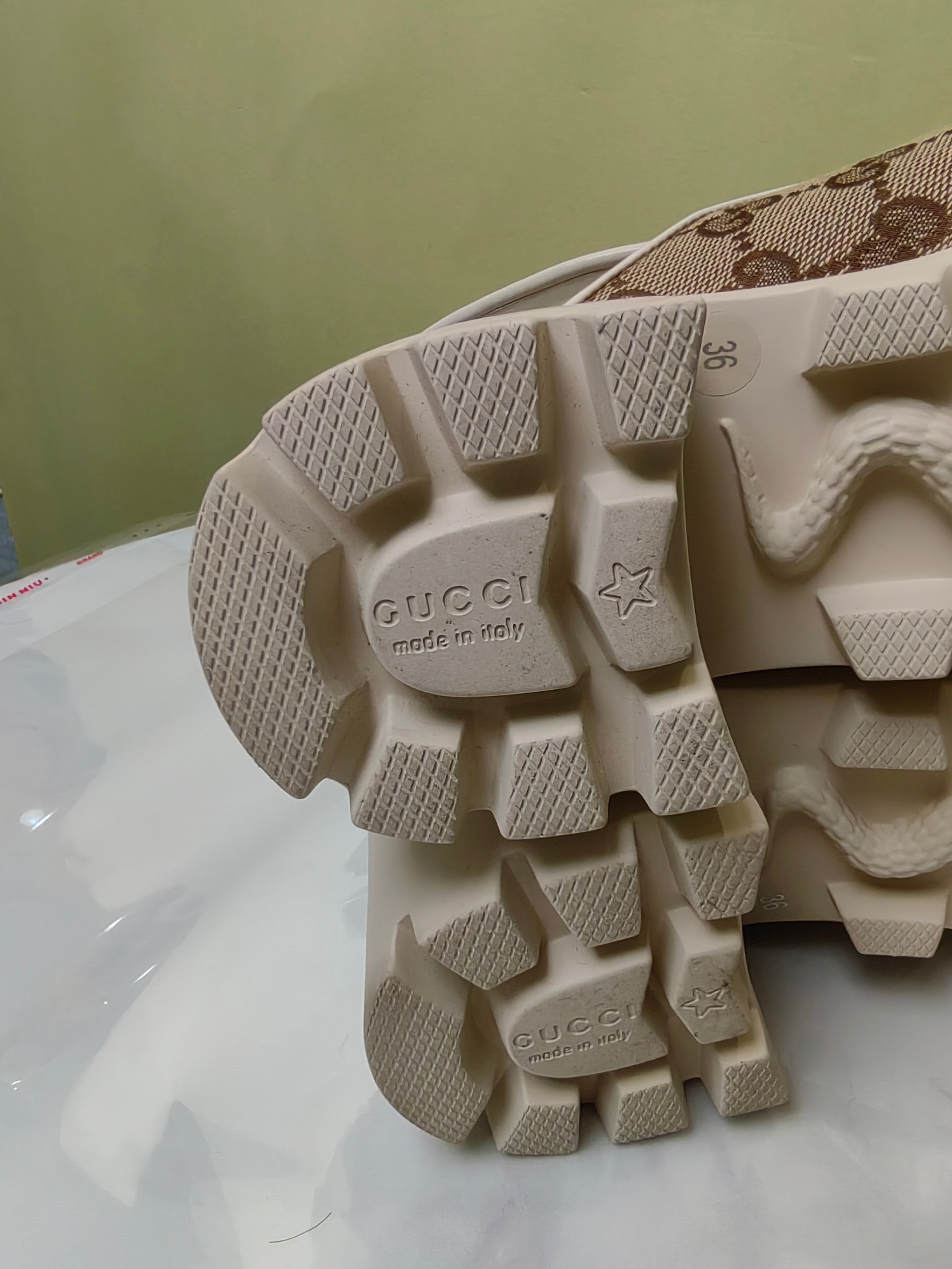 Gucci