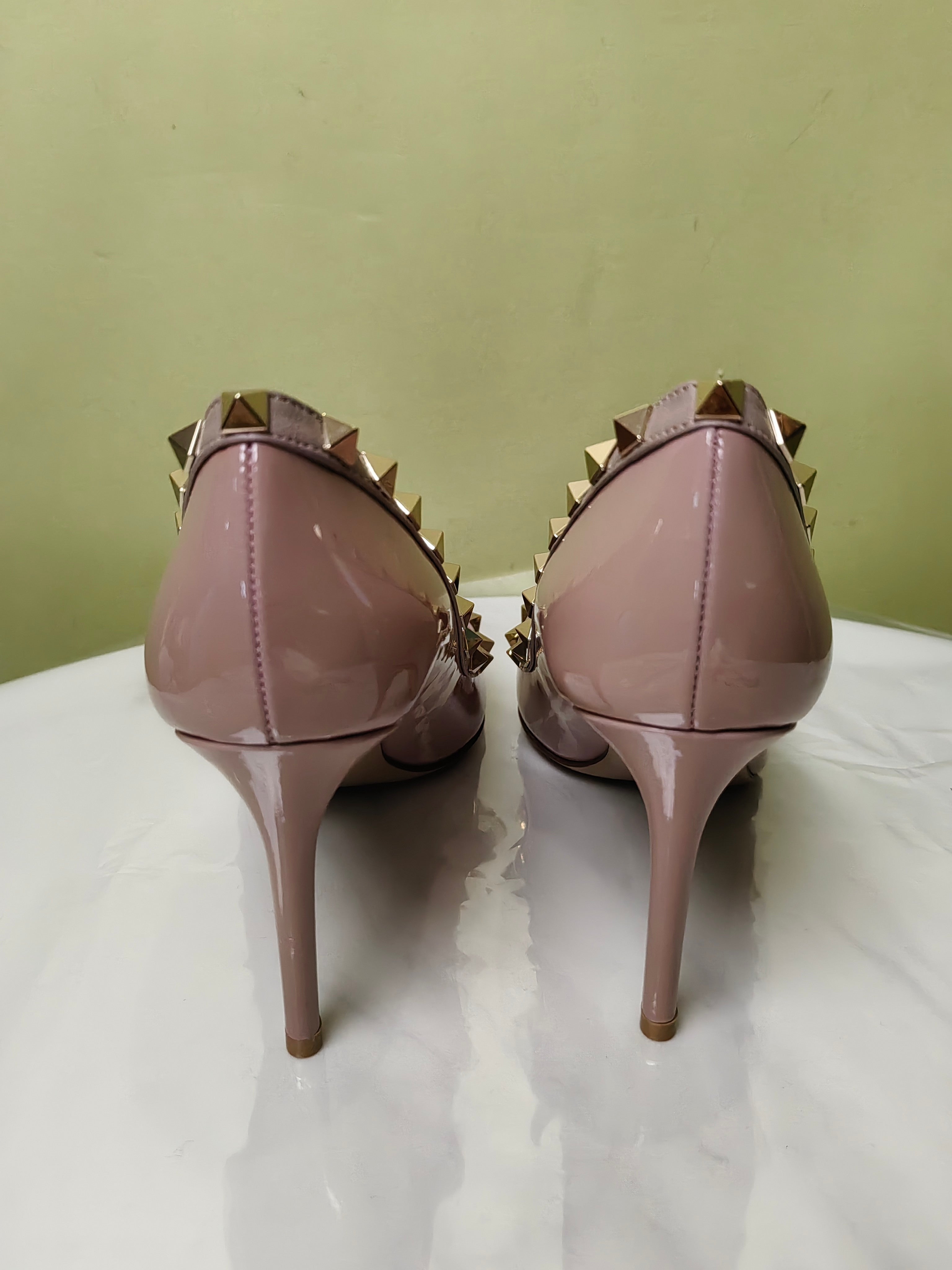 Valentino Pink High heels