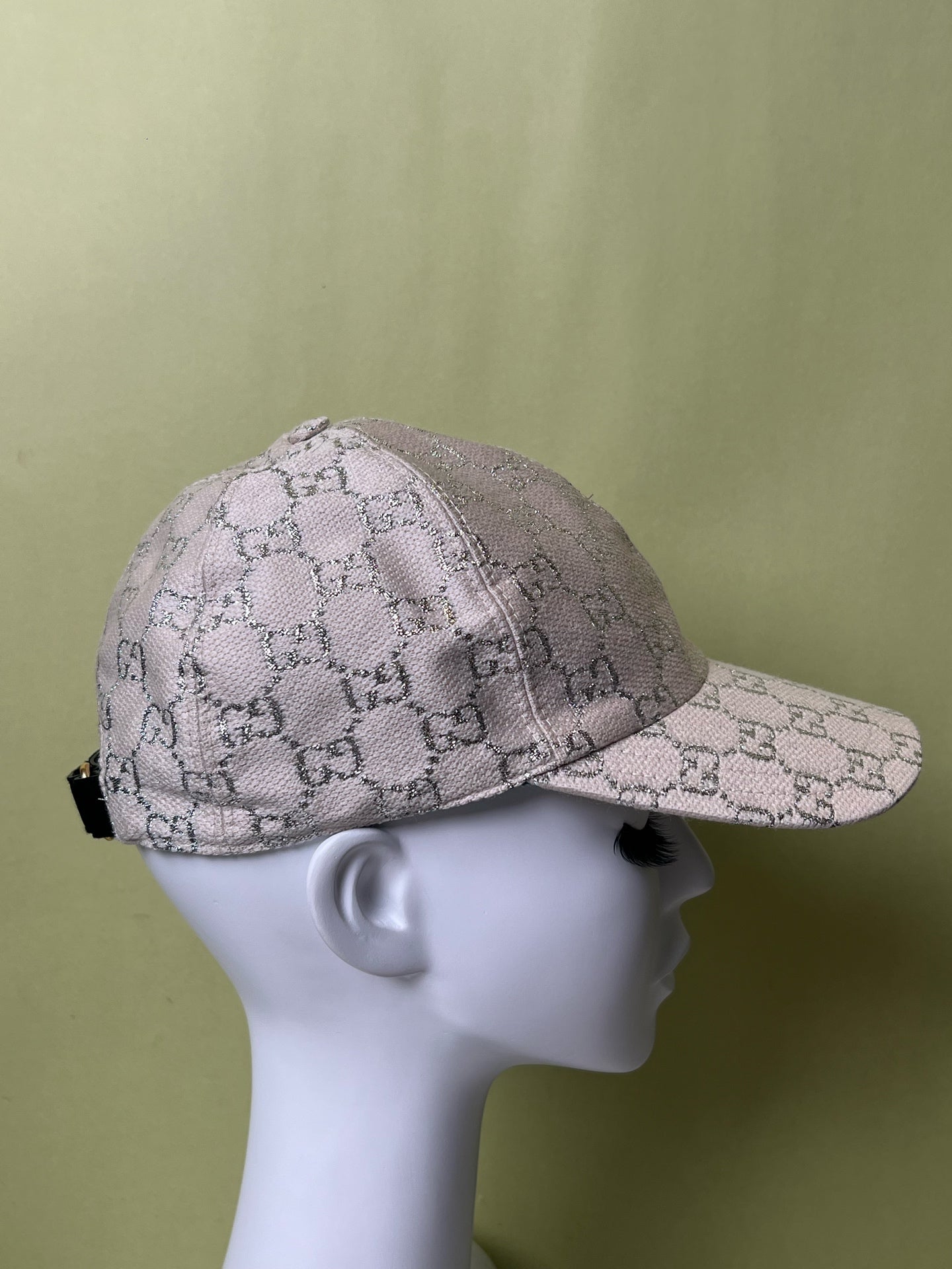 Gucci Silver Baseball cap