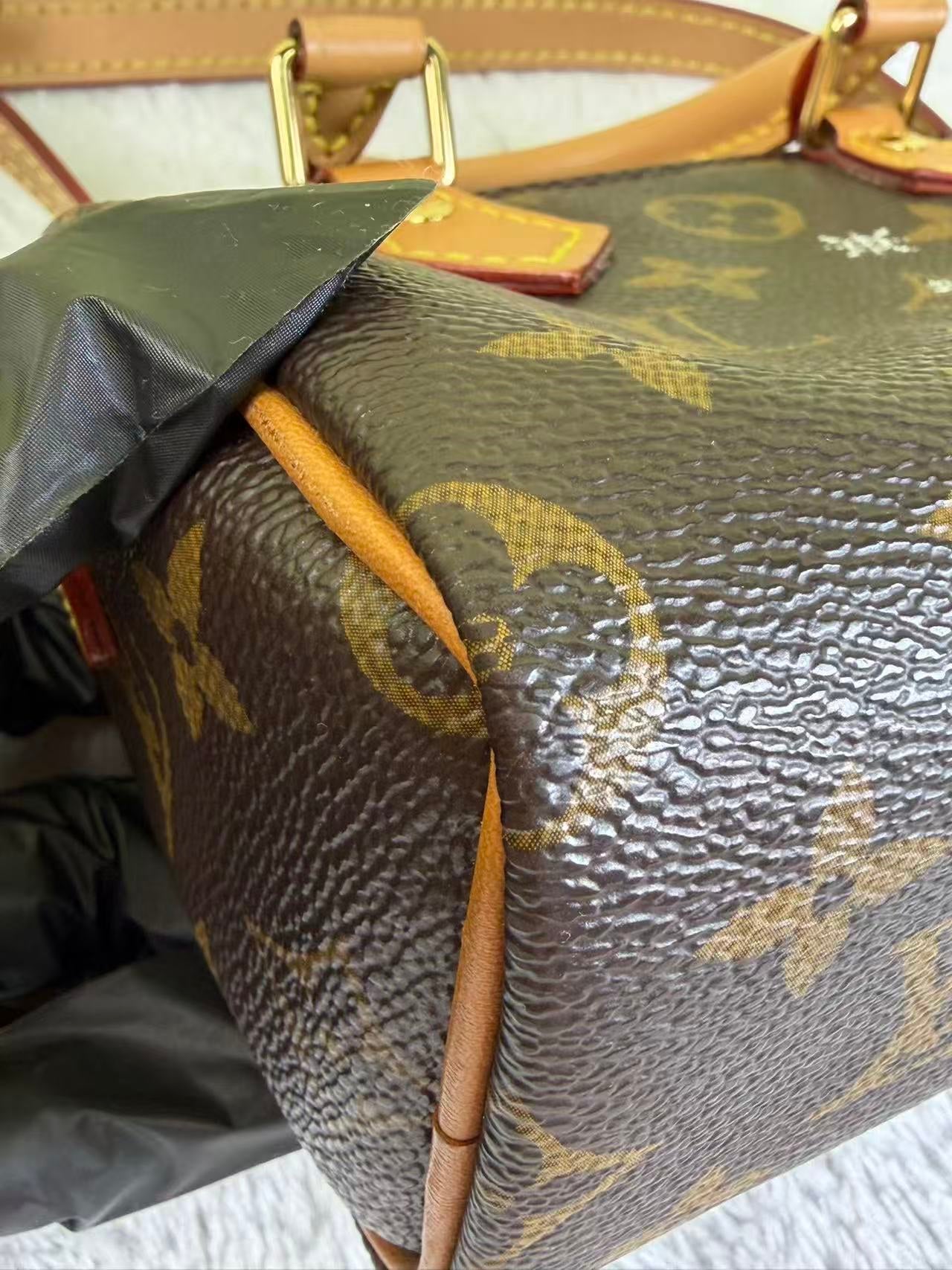 Louis Vuitton Crossbody