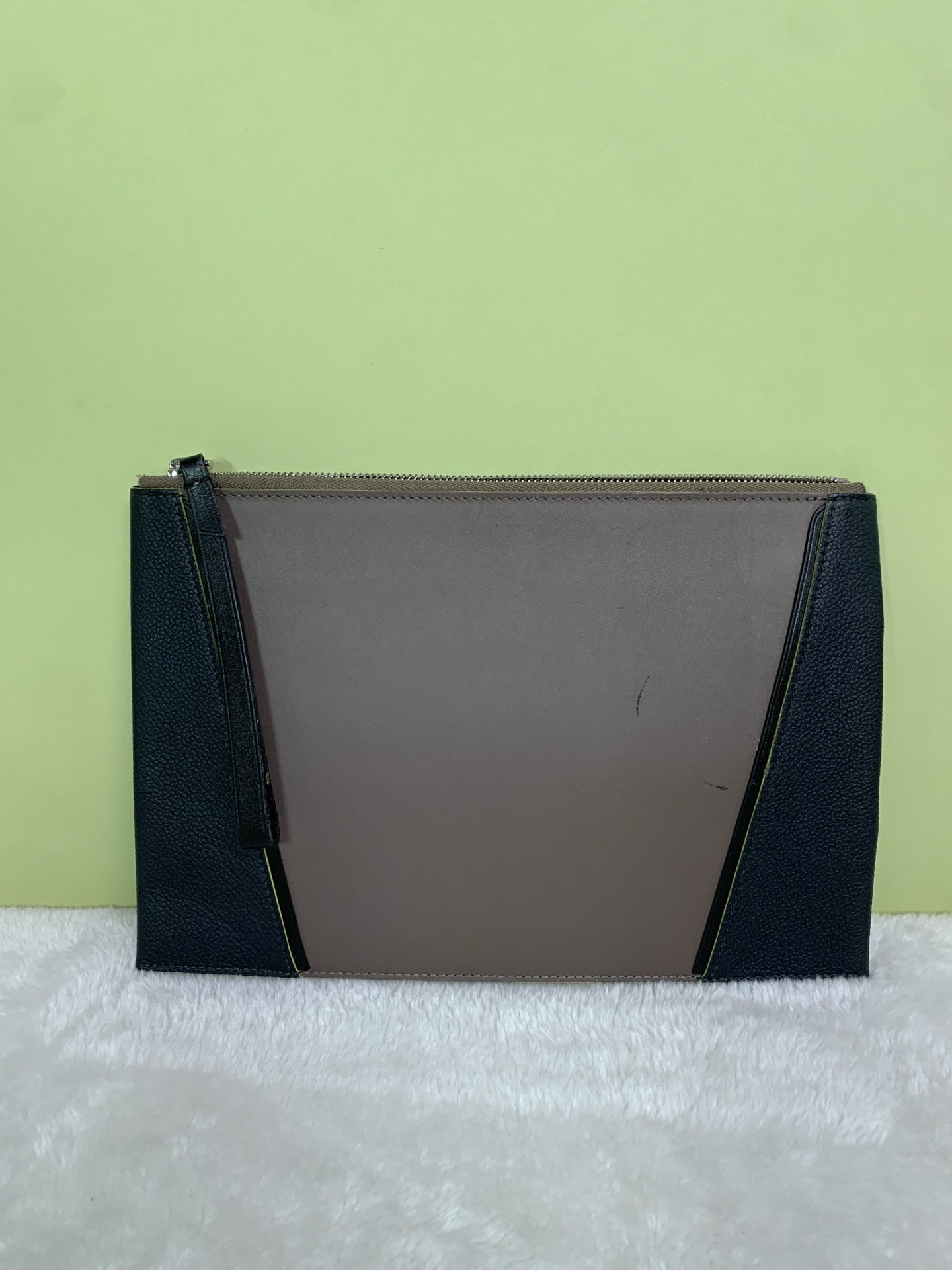 Louis Vuitton Clutch