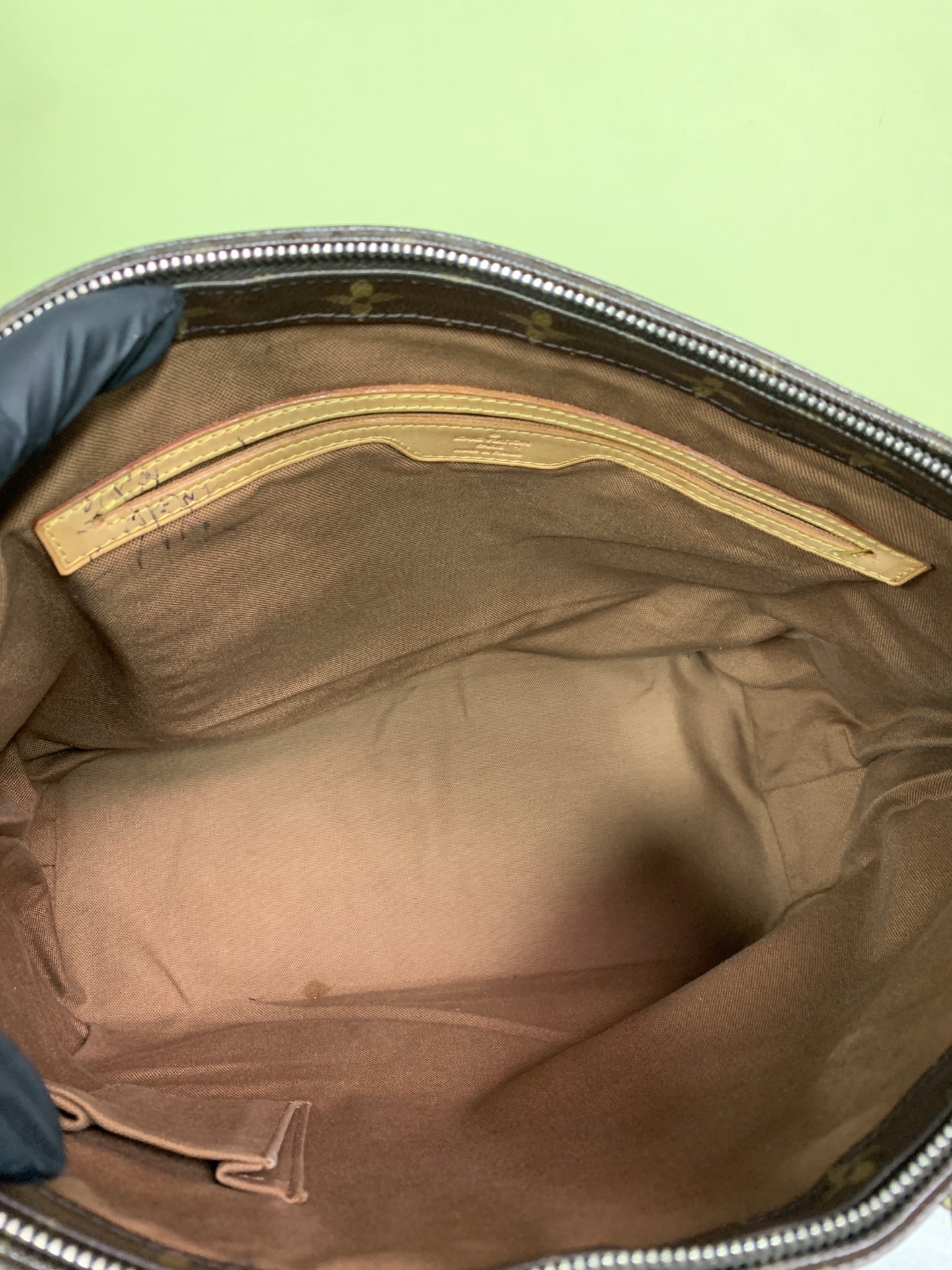 Louis Vuitton Tote