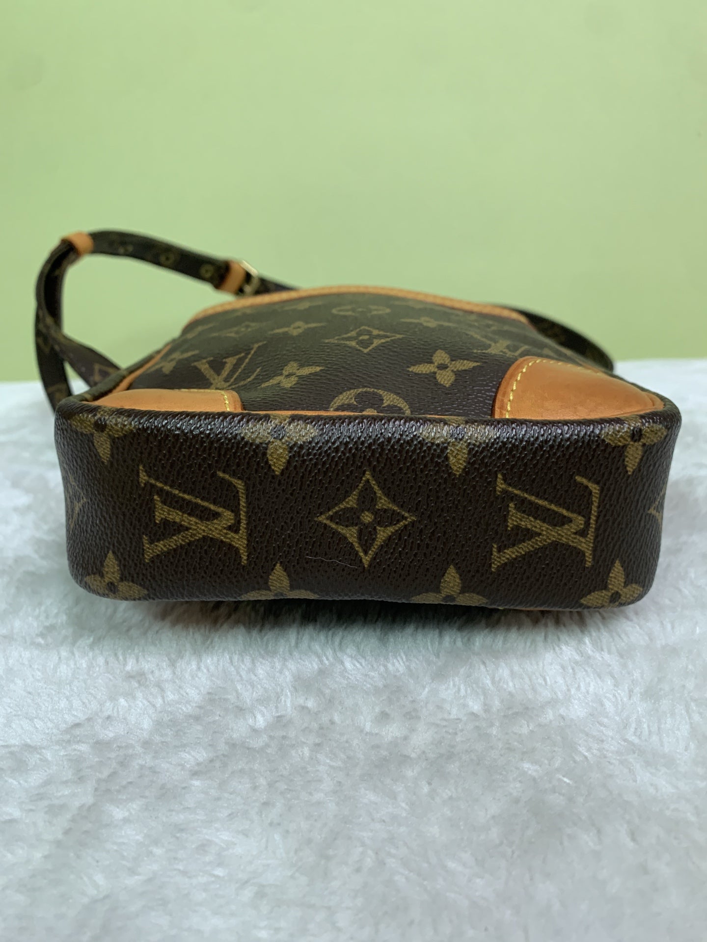 Louis Vuitton Crossbody