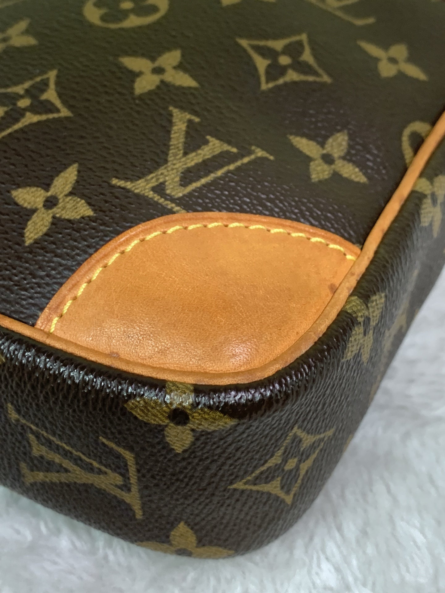 Louis Vuitton Crossbody