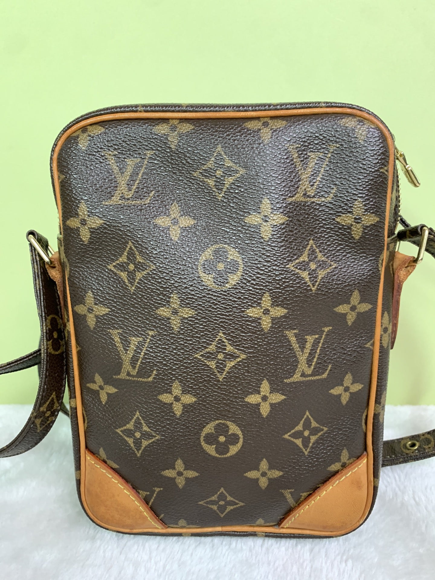 Louis Vuitton Crossbody