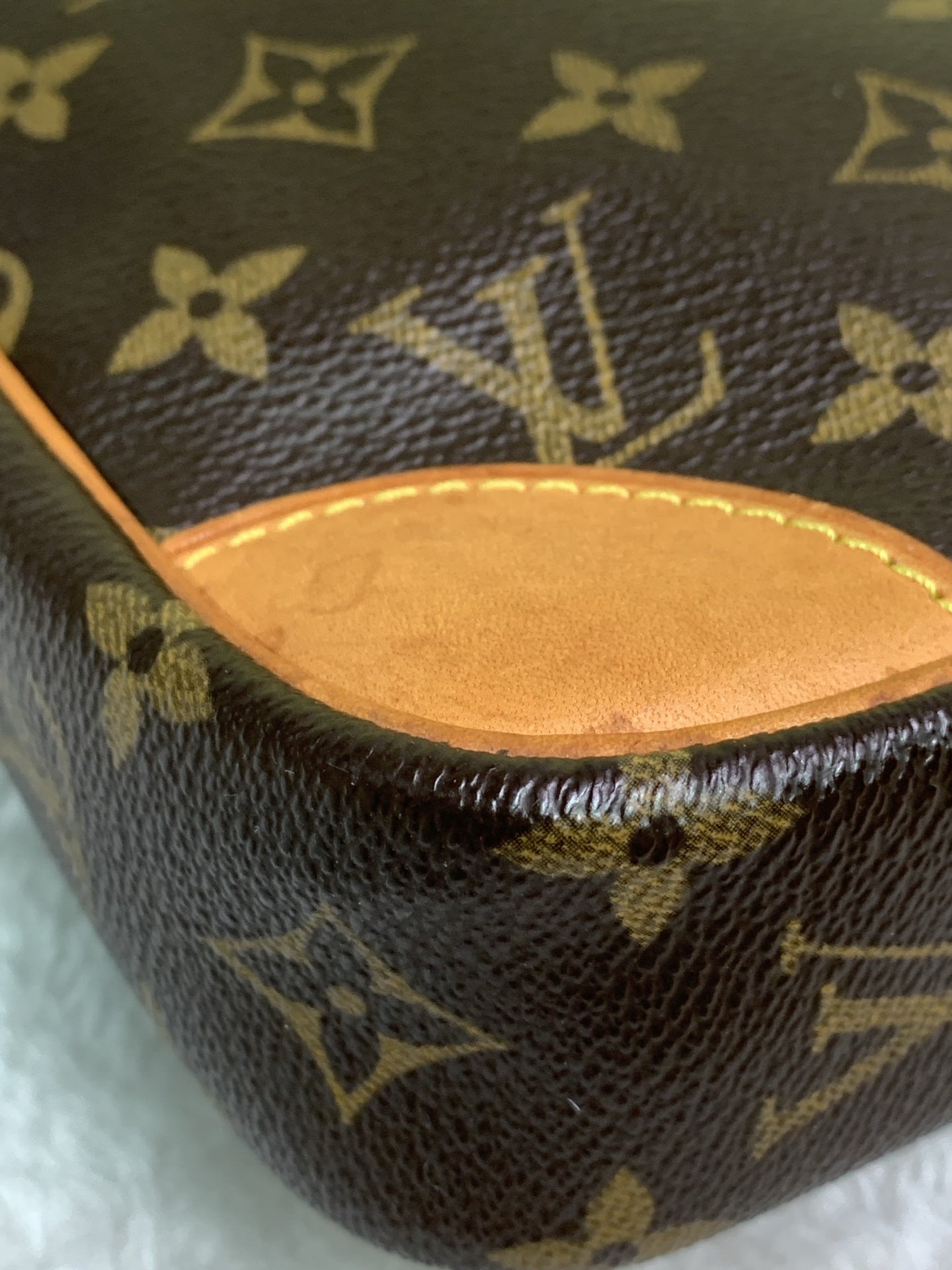 Louis Vuitton Crossbody