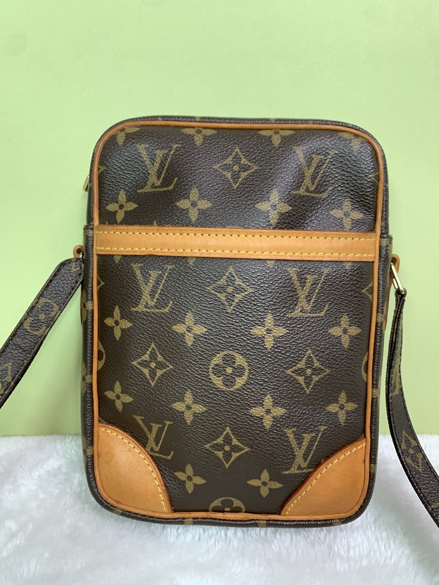 Louis Vuitton Crossbody