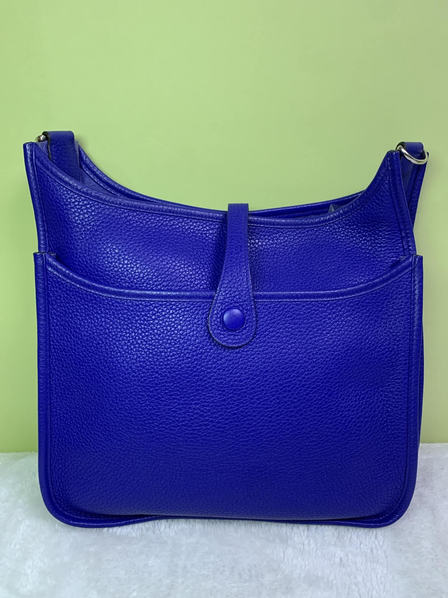 Hermès Evelyne 29 Shoulder &amp; Crossbody Bag